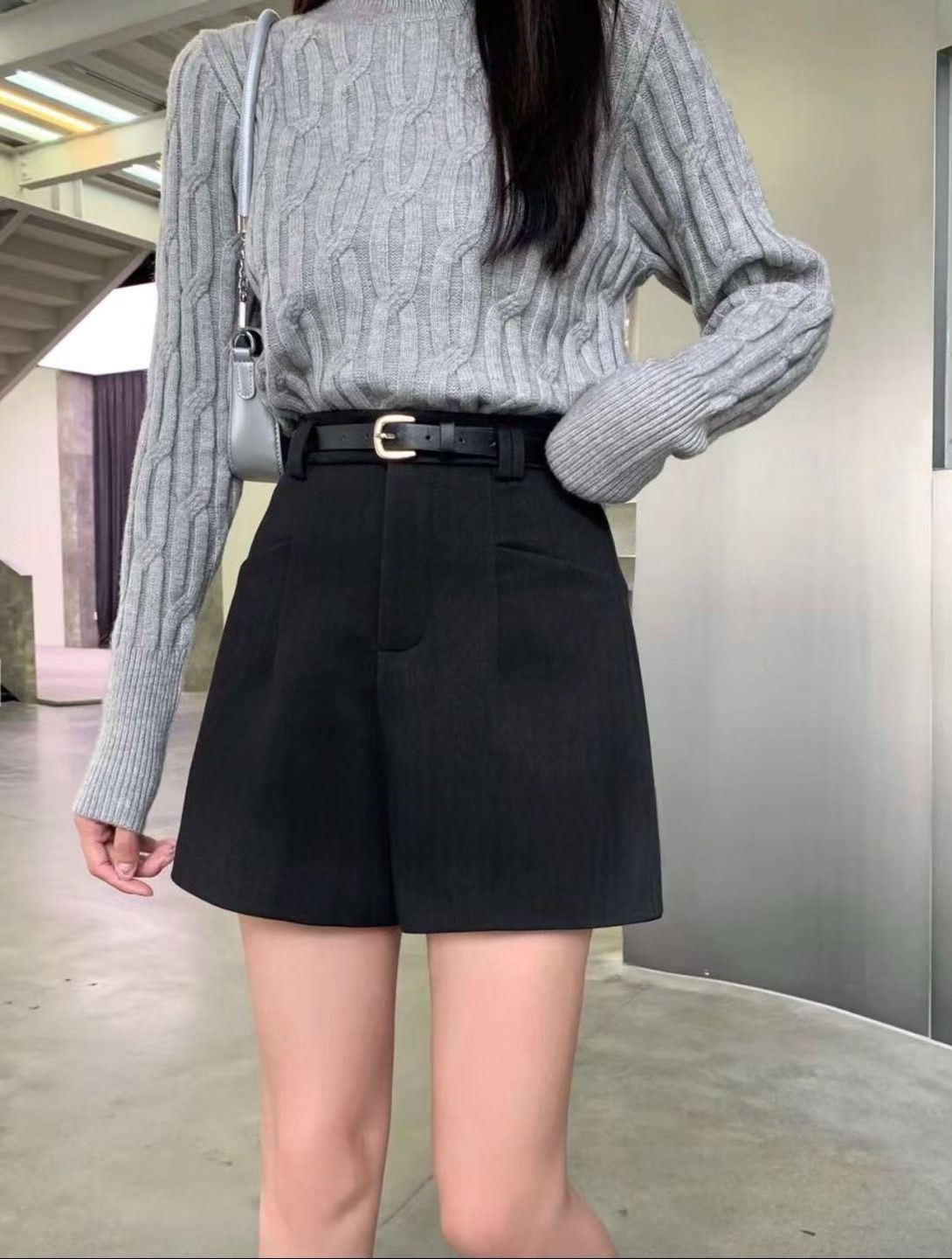 初春百搭- 人字紋顯瘦短褲💞