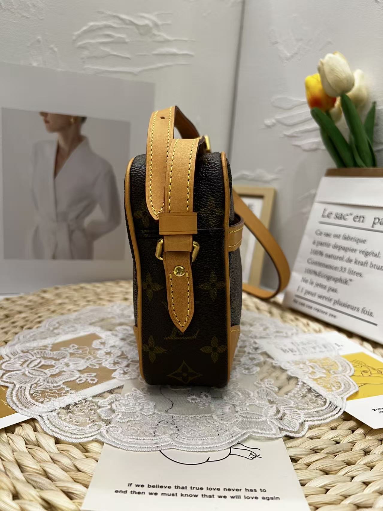 LV Monogram Trocadero（爆款相機包）