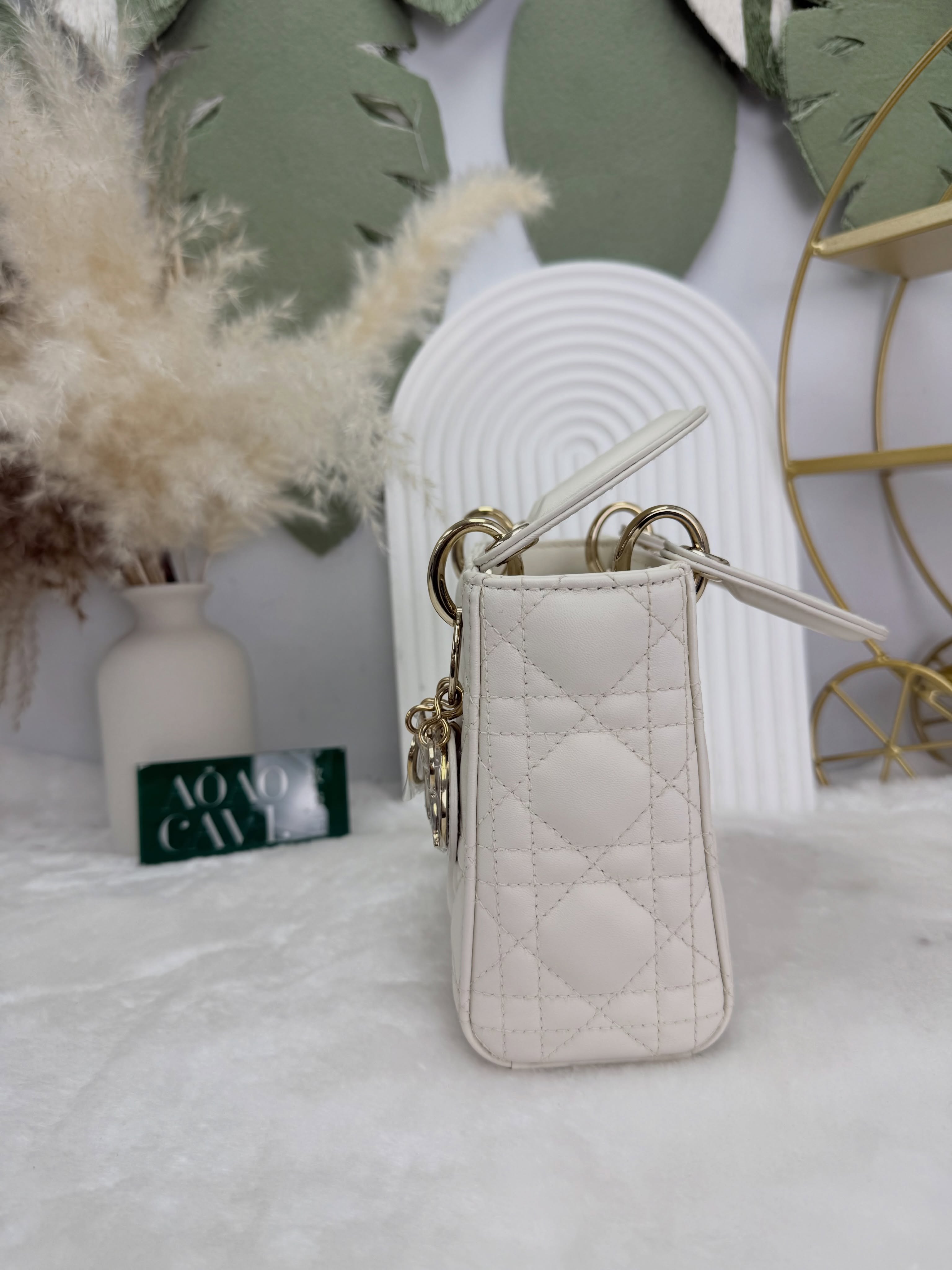 Dior👜 PRE OWNED 🛍️奶白色金扣Lady Dior Mini 🤍全套🤍