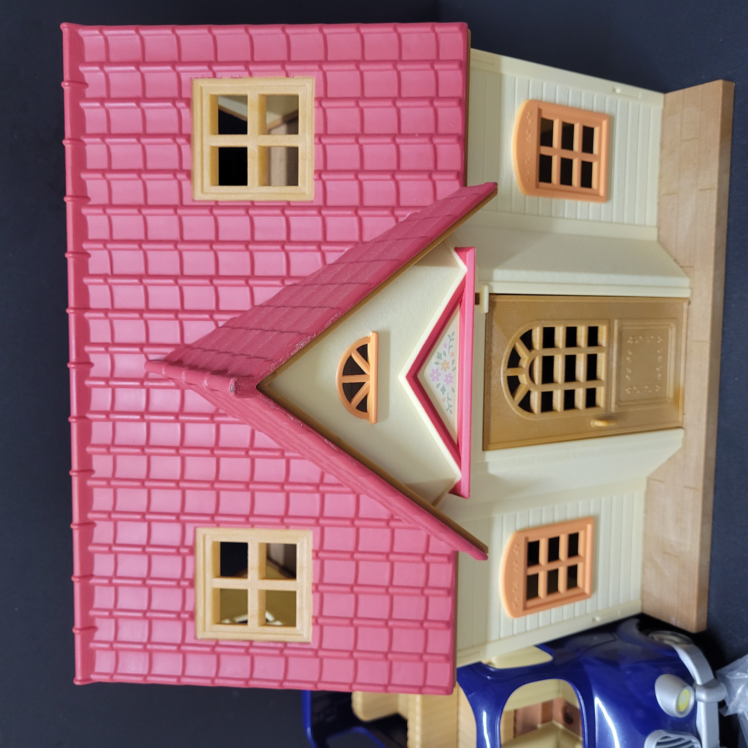 森林家族大屋及車(香港包順豐站）