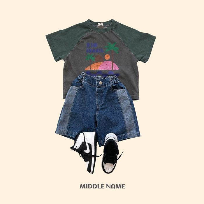 🇰🇷middle name tee
