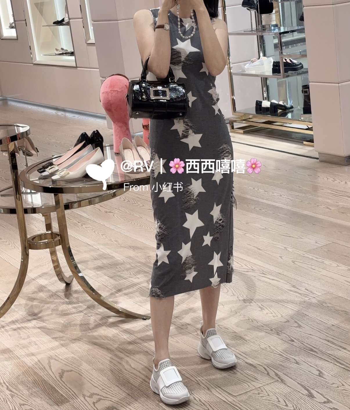 斷碼優惠💖訂貨✨RV viv run sneaker  Size 38 40 only