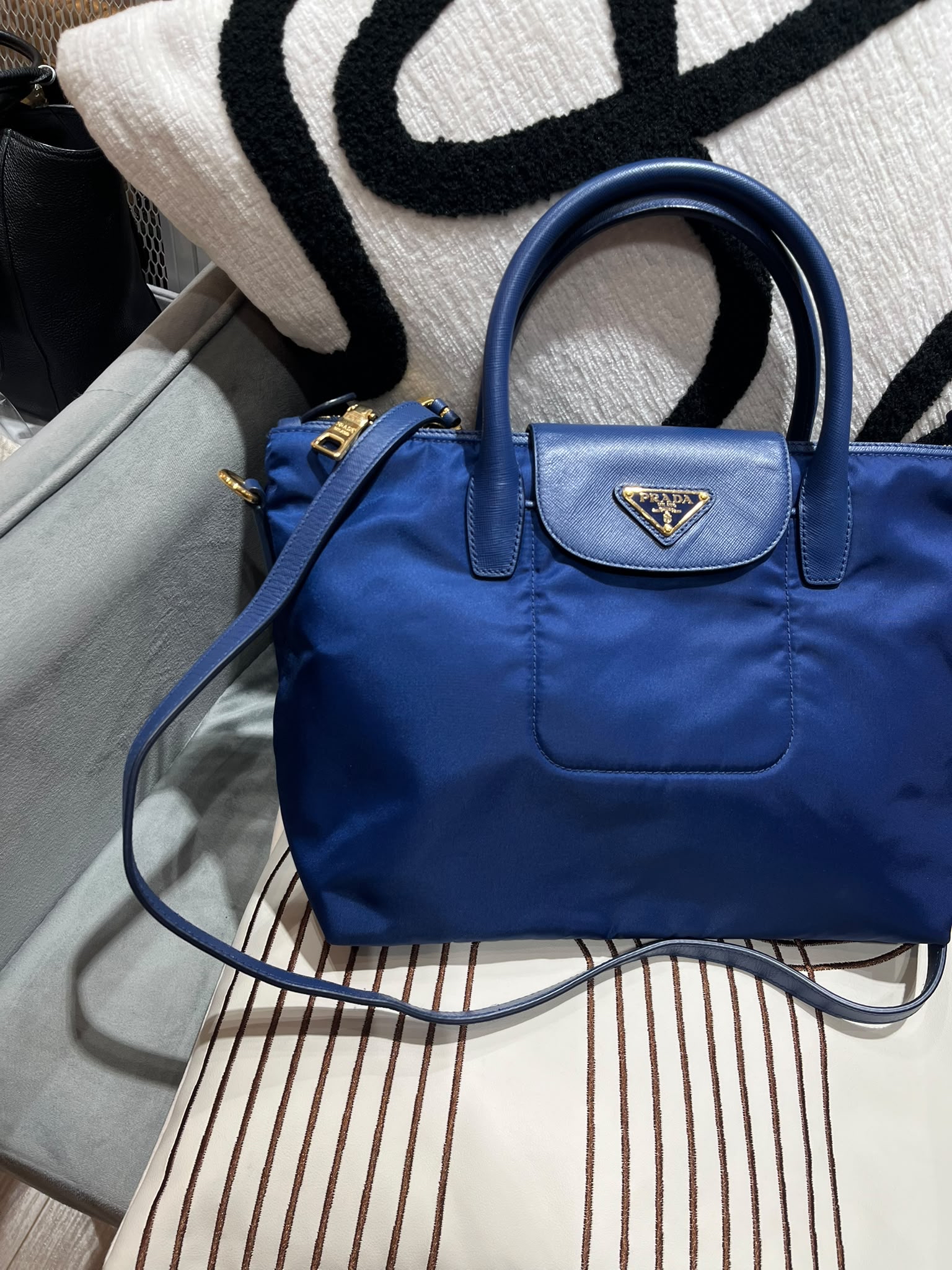 Prada Nylon 2way Bag 100%Authentic, 98%New ✅Dust bag