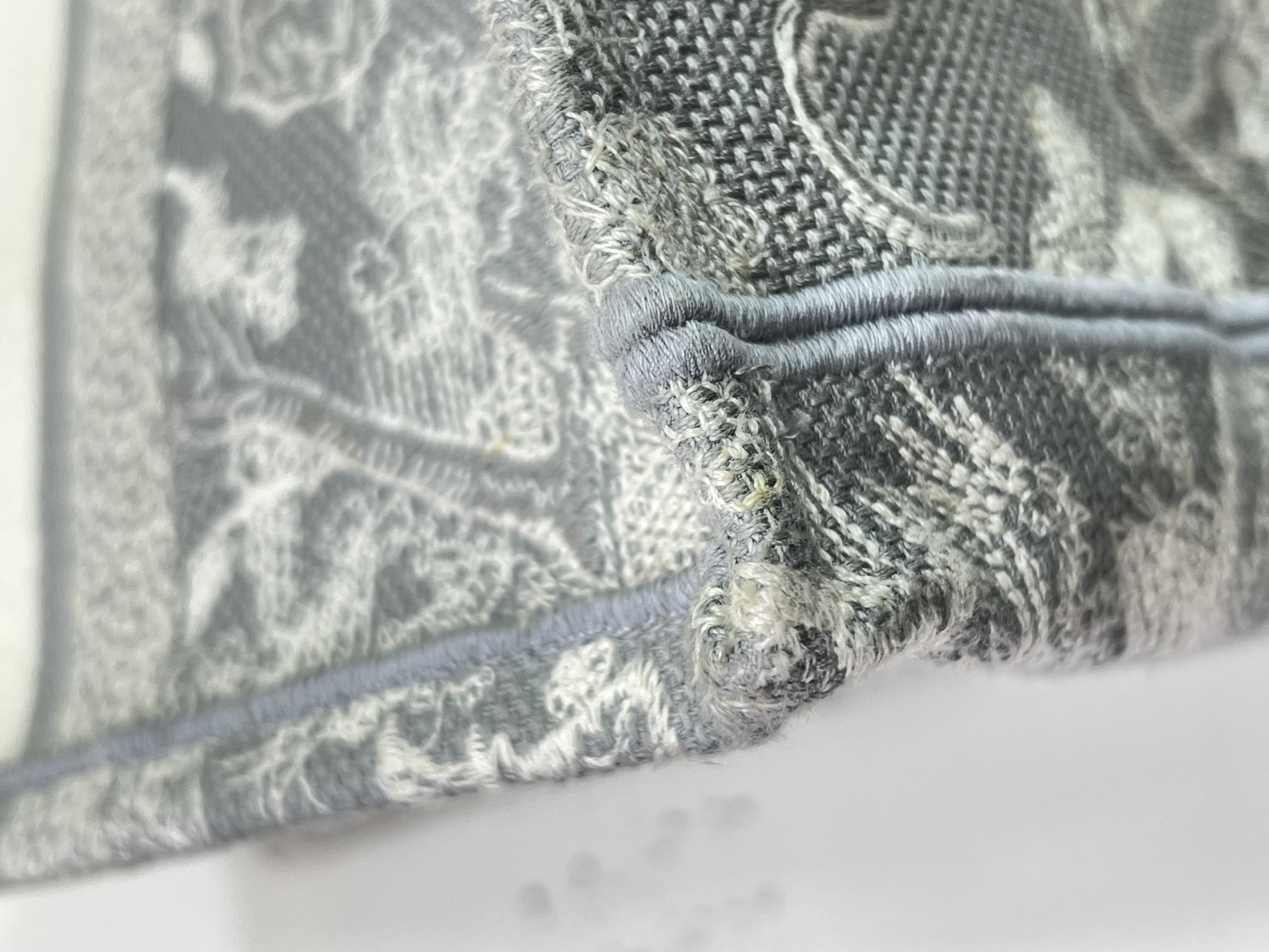 直播貨品 |  [1個-$100 2個-$300］GG58