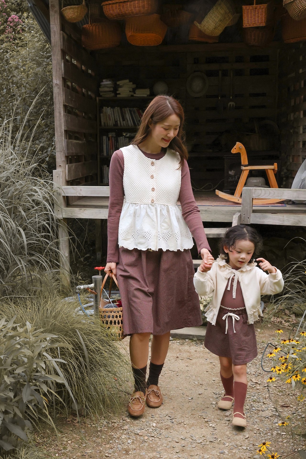 Flo | Moel T