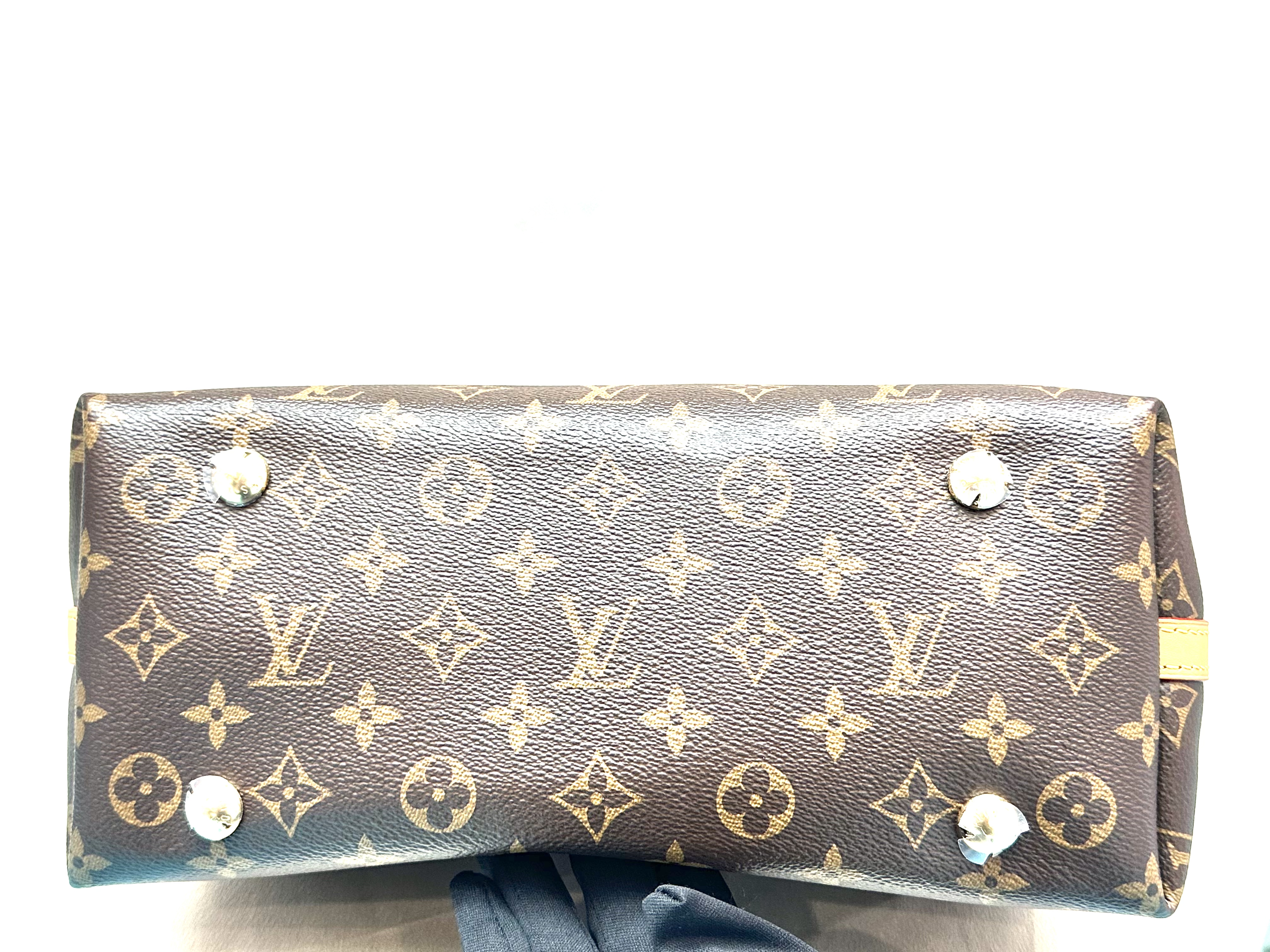 直播貨品 |  [1個-$100 2個-$300］LXD07