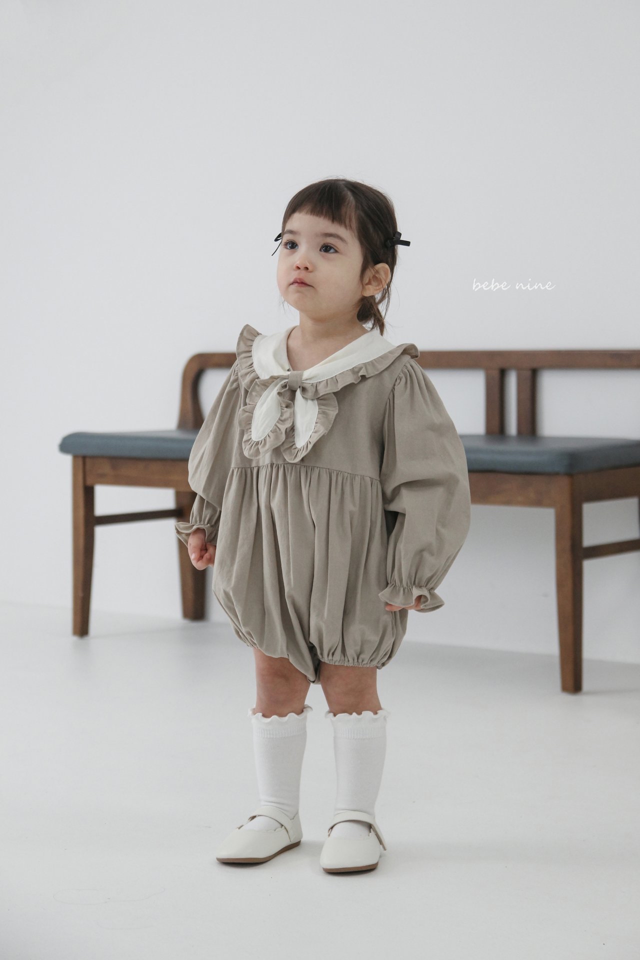 🌸預訂 韓國直送🌸🇰🇷Bebenine兩色荷葉花邊領巾寬鬆長袖包屁衣