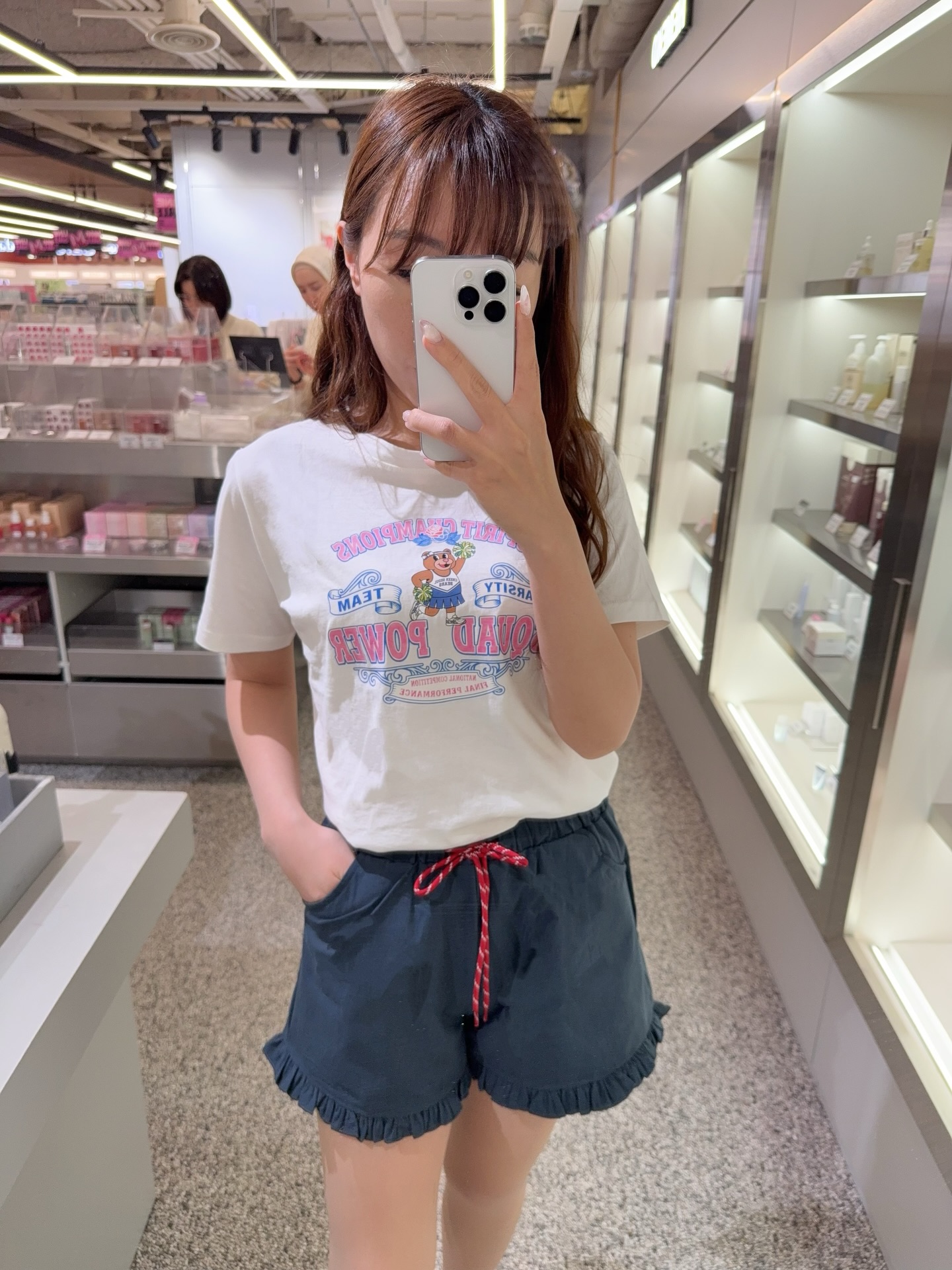 大推呢一set🩷褲子是橡筋腰版型超顯瘦大pat pat的女生也可以顯瘦上衣也超級推介著起心情也好d🩷