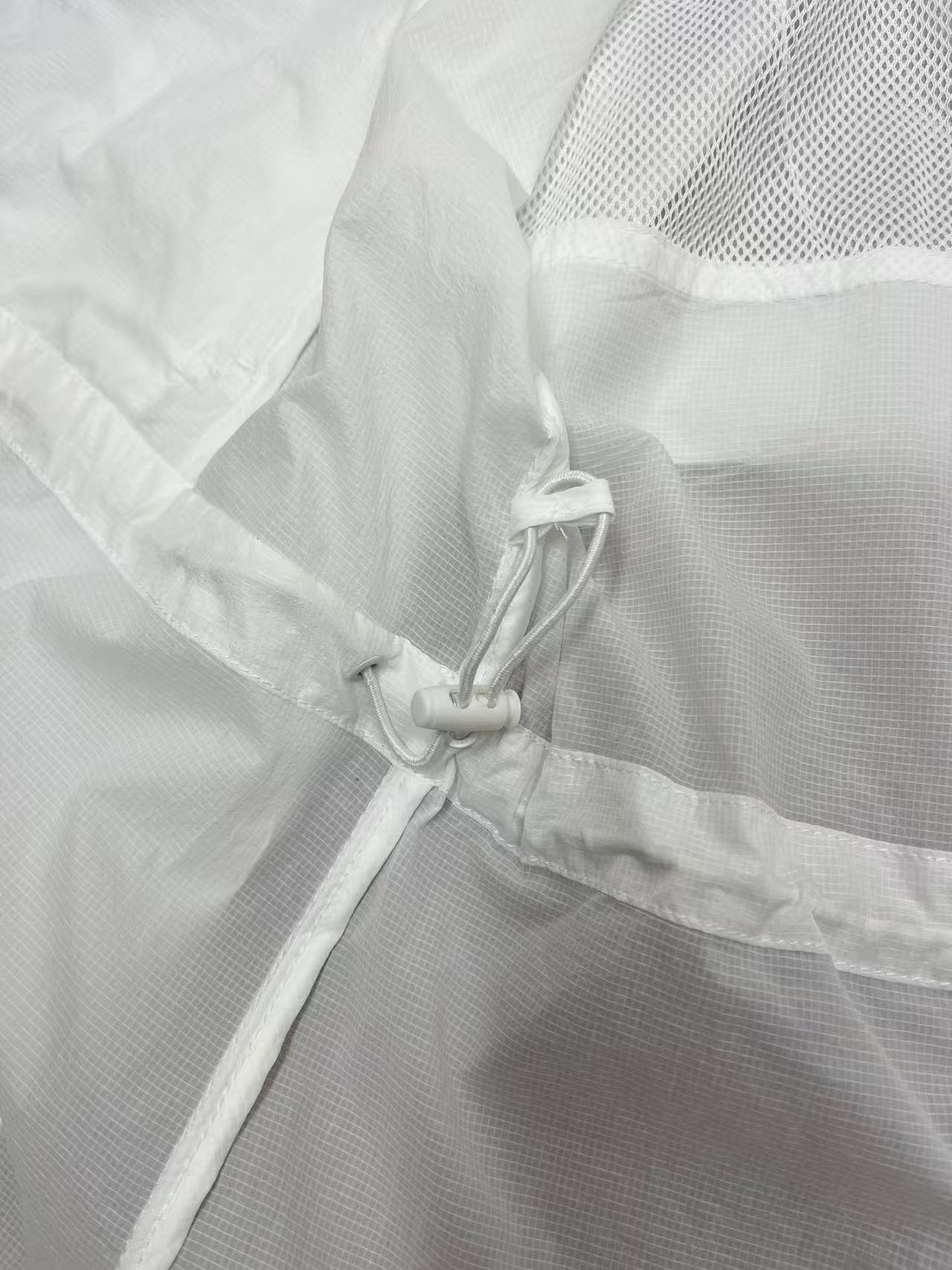 $230件。💙🤍💚【H azzys 哈吉斯連帽風褸外套】春季新款✨戶外必備款✨