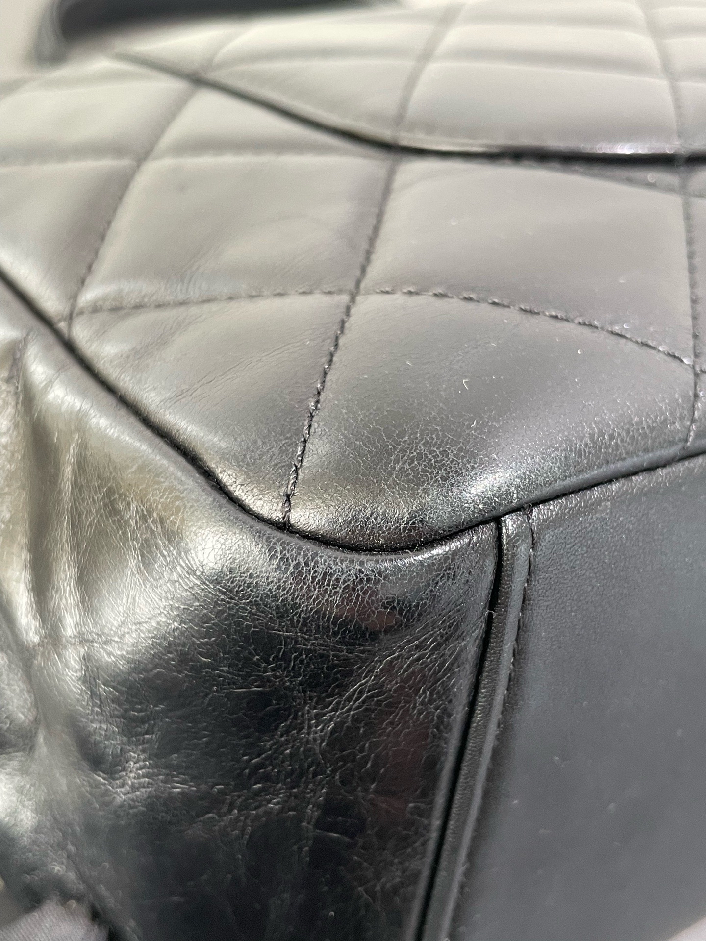 【預訂貨品】 Chanel 黑金油蠟皮 復古郵差包