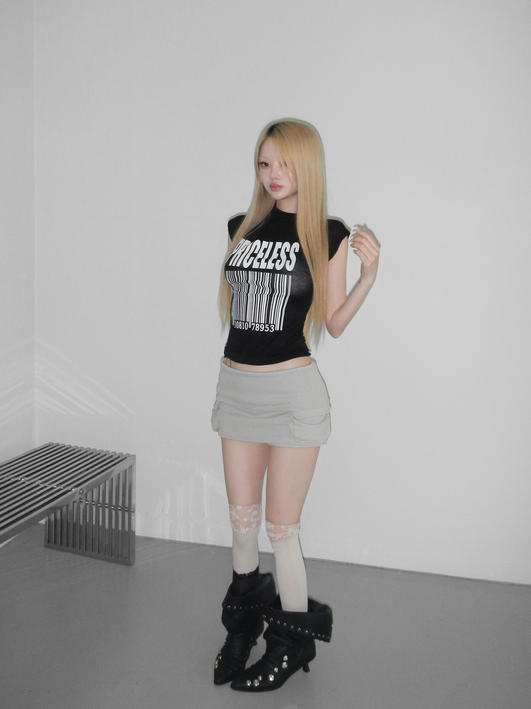Mock Neck Slim-Fit Graphic Top