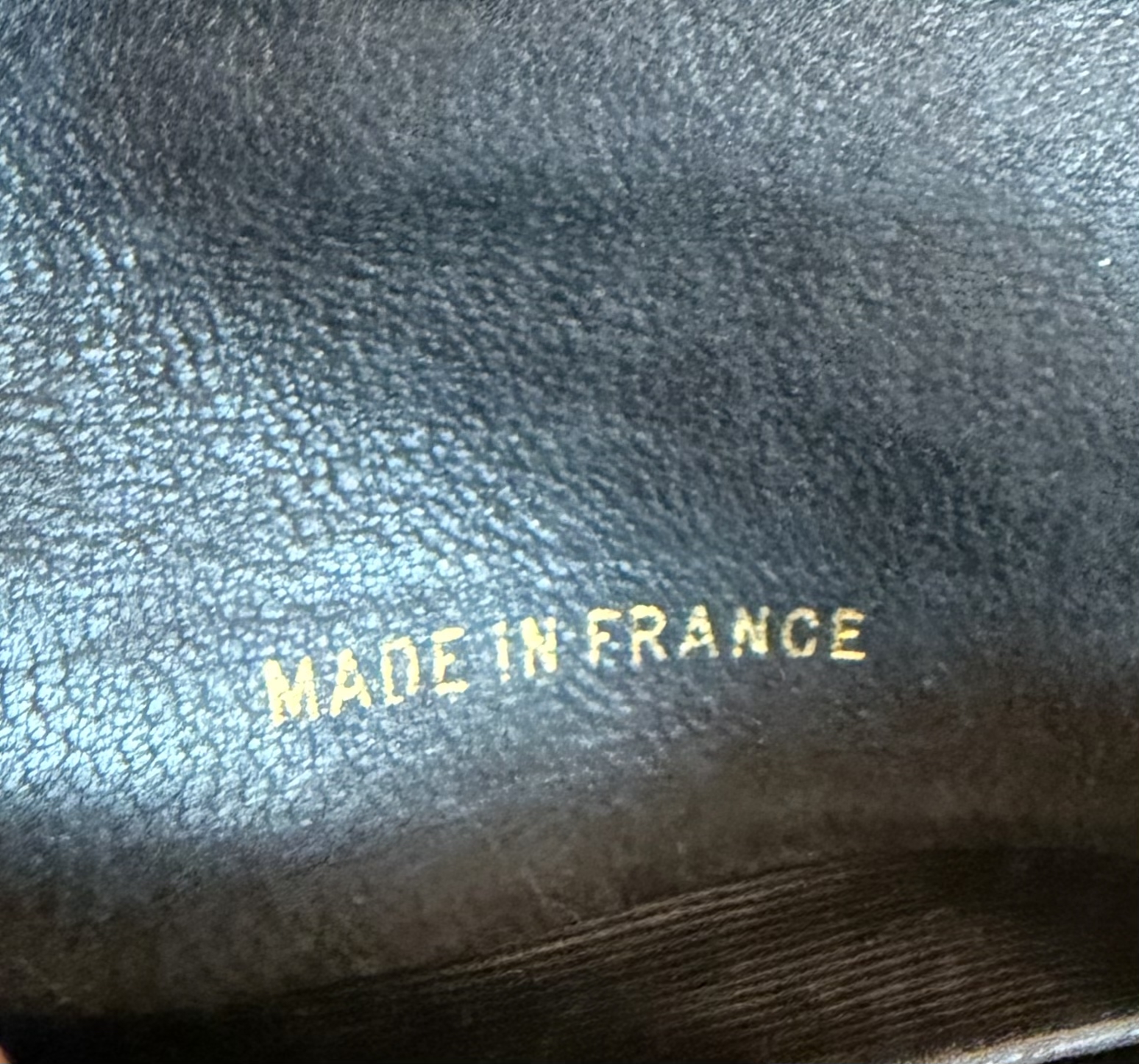 Vintage chanel black leather short wallet