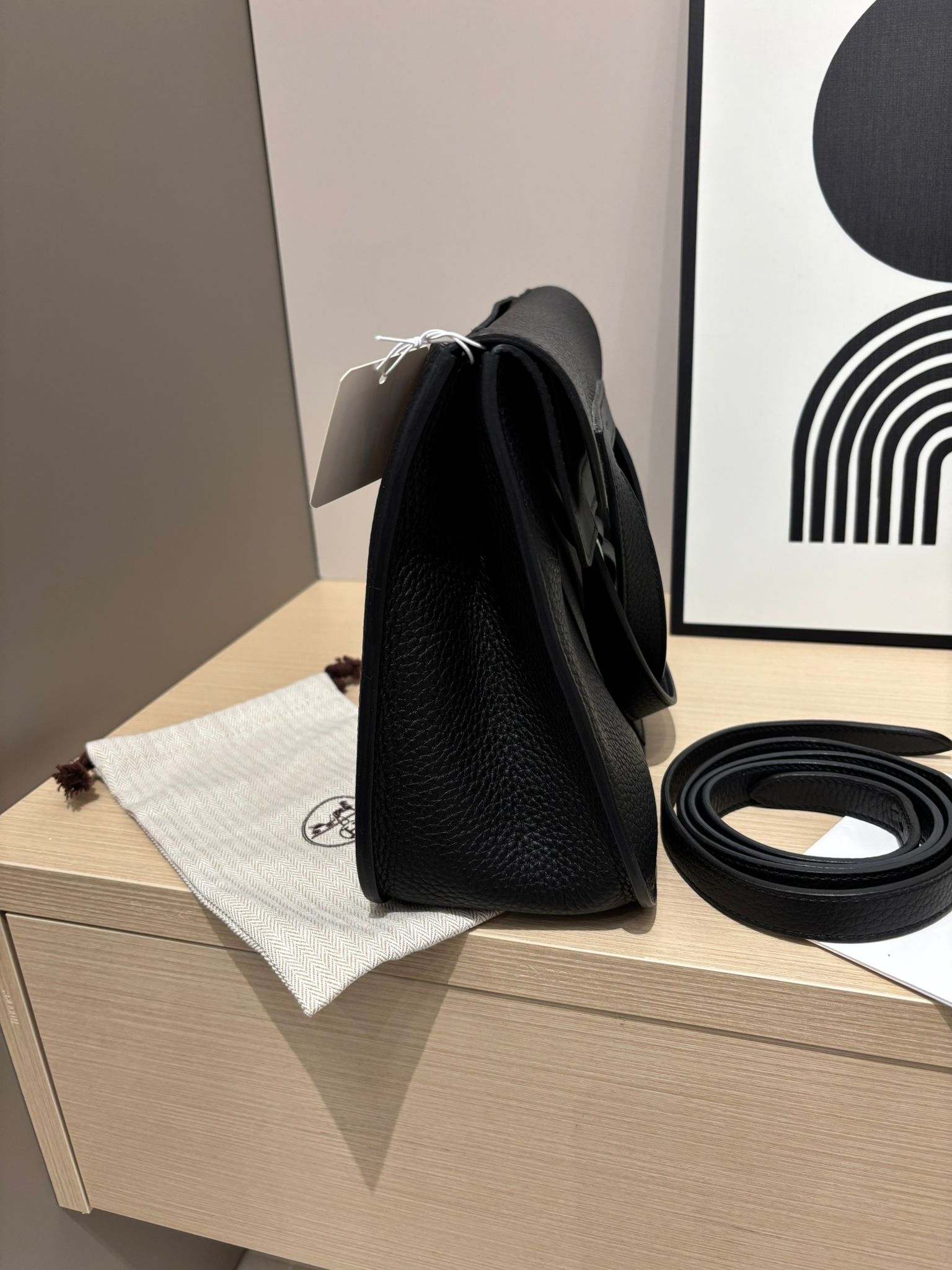 Hermes Halzan 31, STAMP U Stamp U 黑色粒粒牛皮銀扣 100%Authentic ,98%new ✅香港專門店收據✅dust bag✅box 