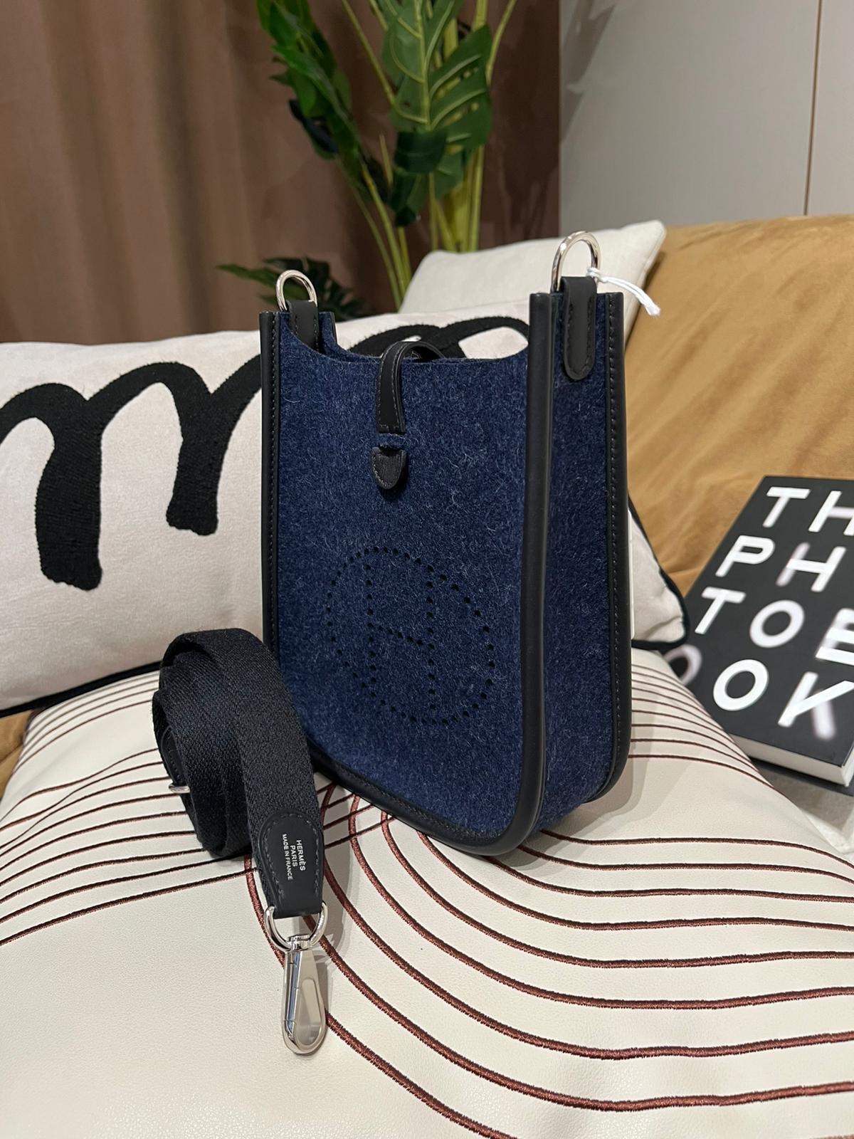 全新 HERMES Mini Evelyne 16 ,2Z 午夜藍 Bleu Nuit牛皮 Feutre 羊毛氈銀扣,STAMP Z , 100%Authentic,全新未使用品 ✅收據✅dust bag✅box 