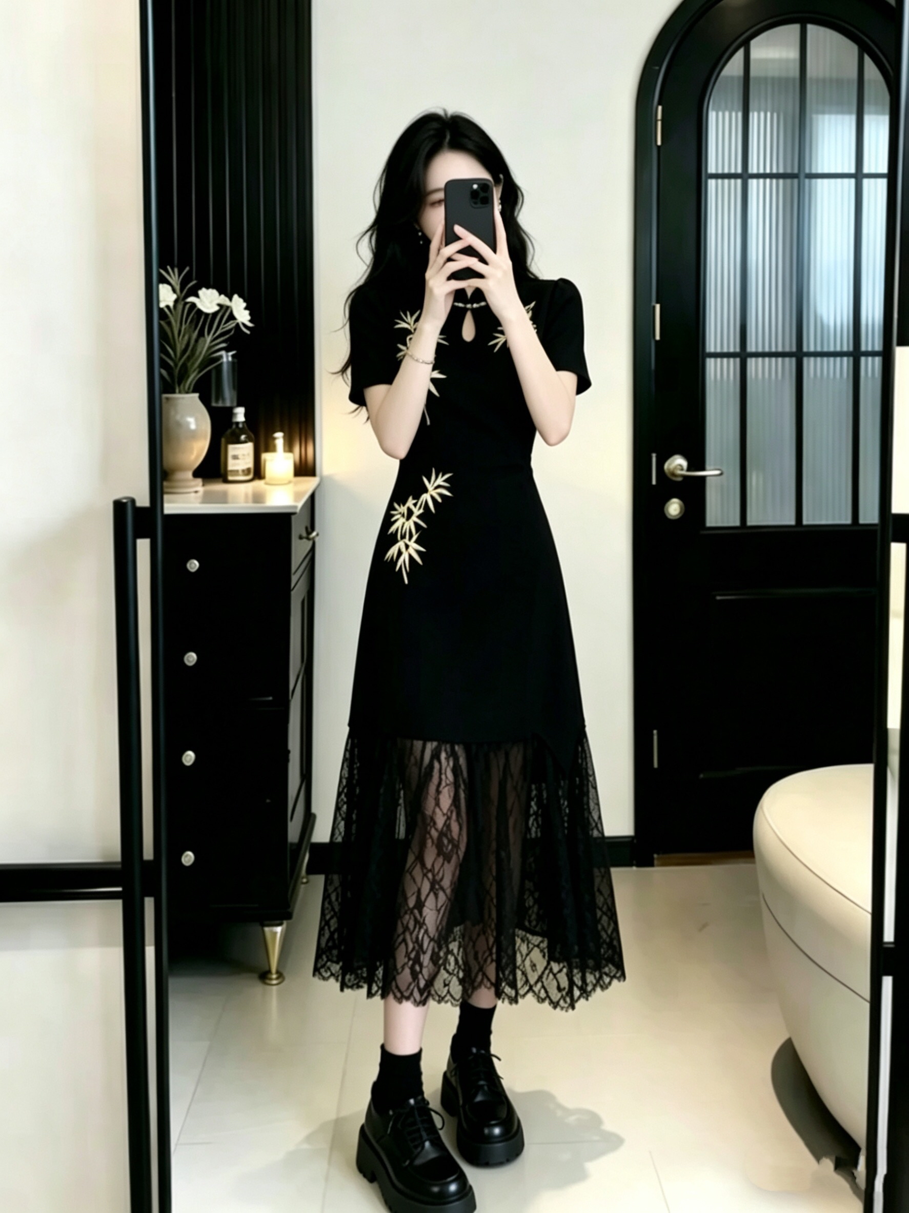 B210(5226) 新中式甜酷竹叶刺绣边盘扣领拼接下摆花纹蕾丝透黑旗袍连身裙 