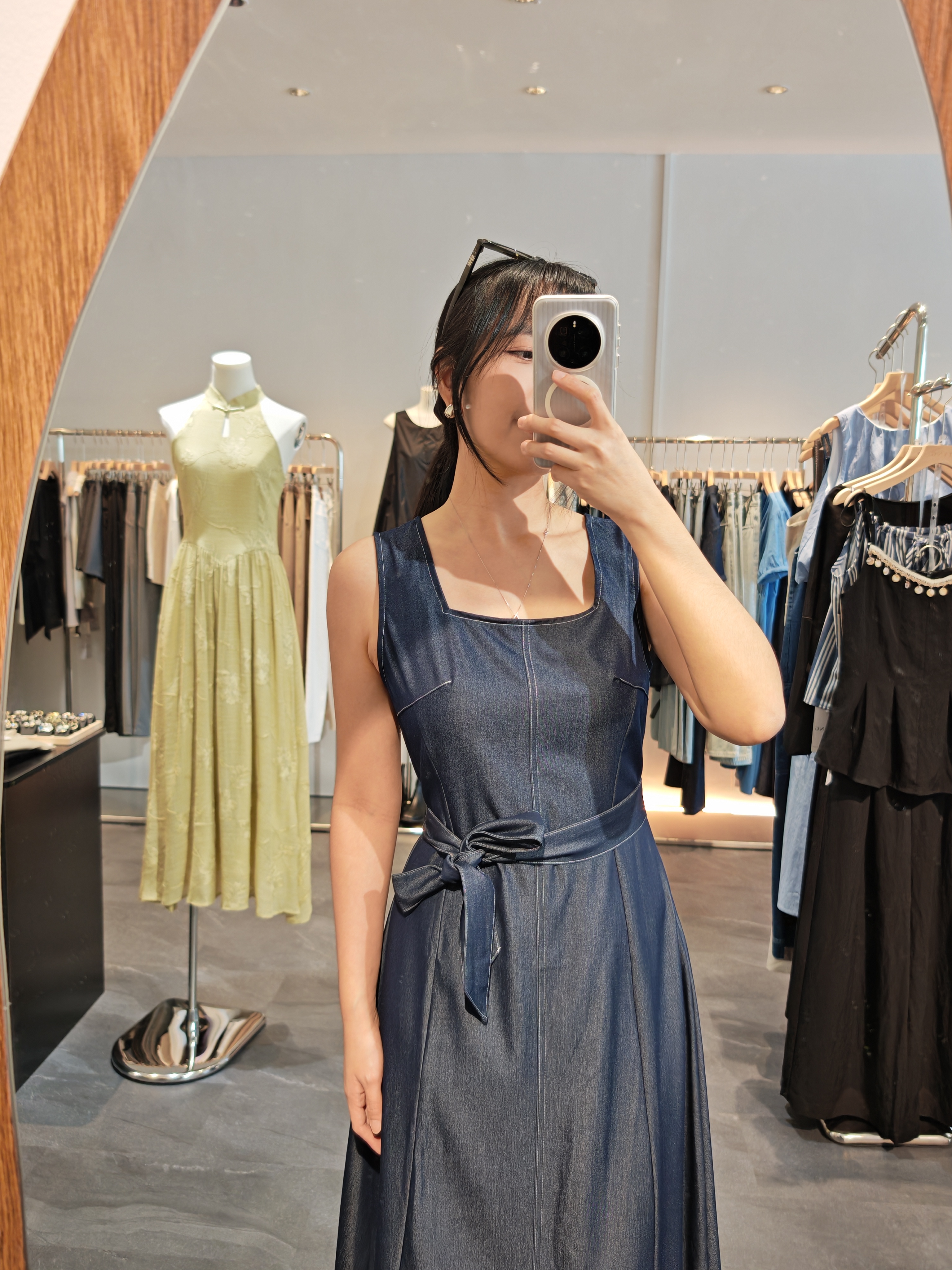 软牛仔方领背心裙