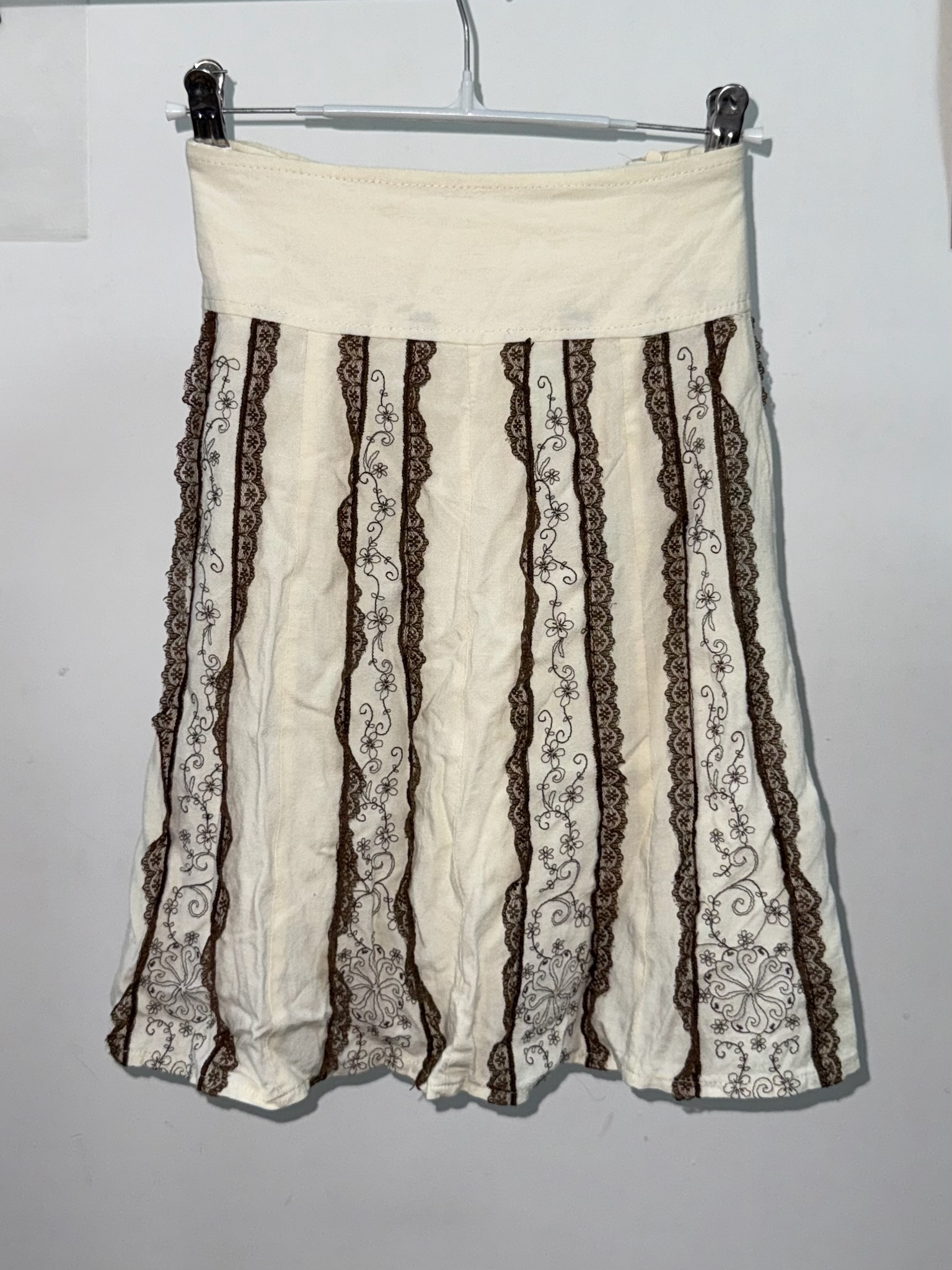 Vintage Ivory Floral Lace Panel Skirt