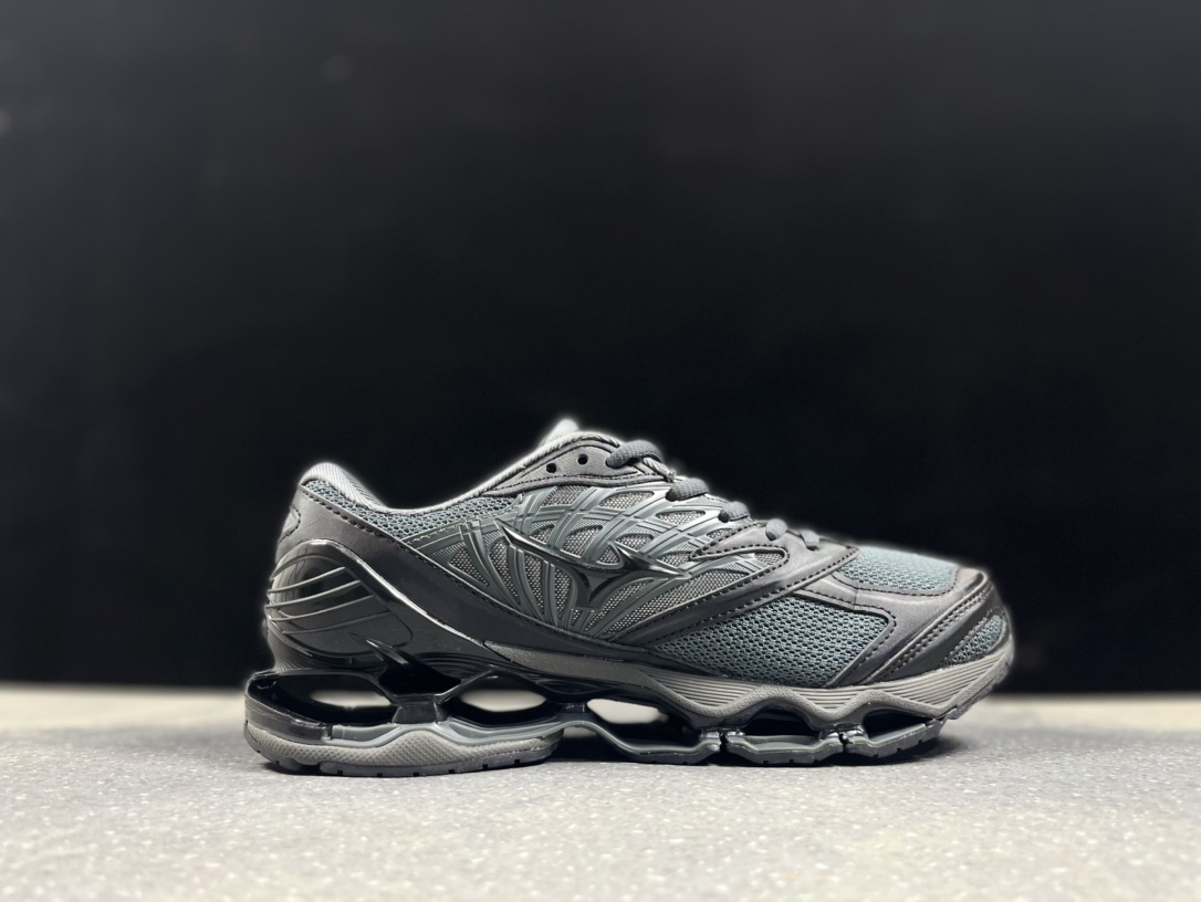 Mizuno Wave Prophecy LS 
