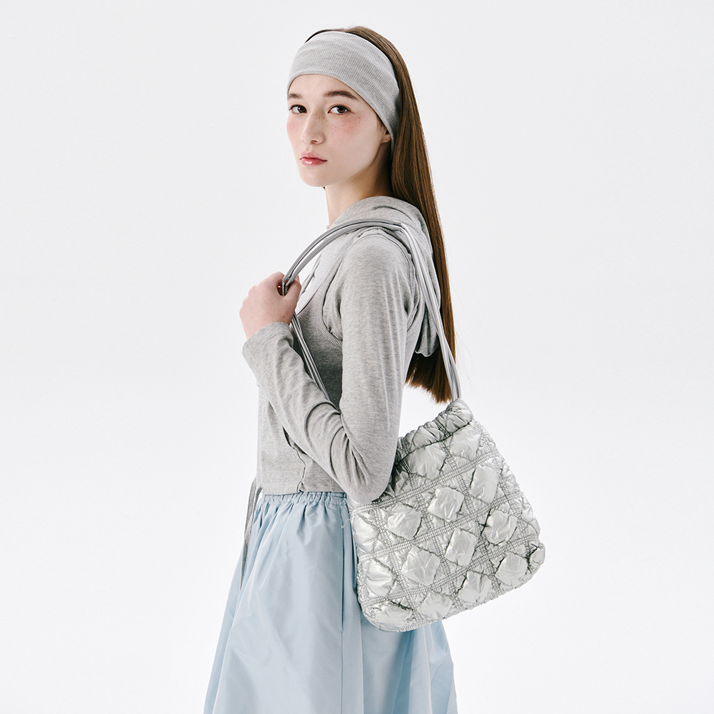 韓國🇰🇷Carlyn Twee Soft Mini 