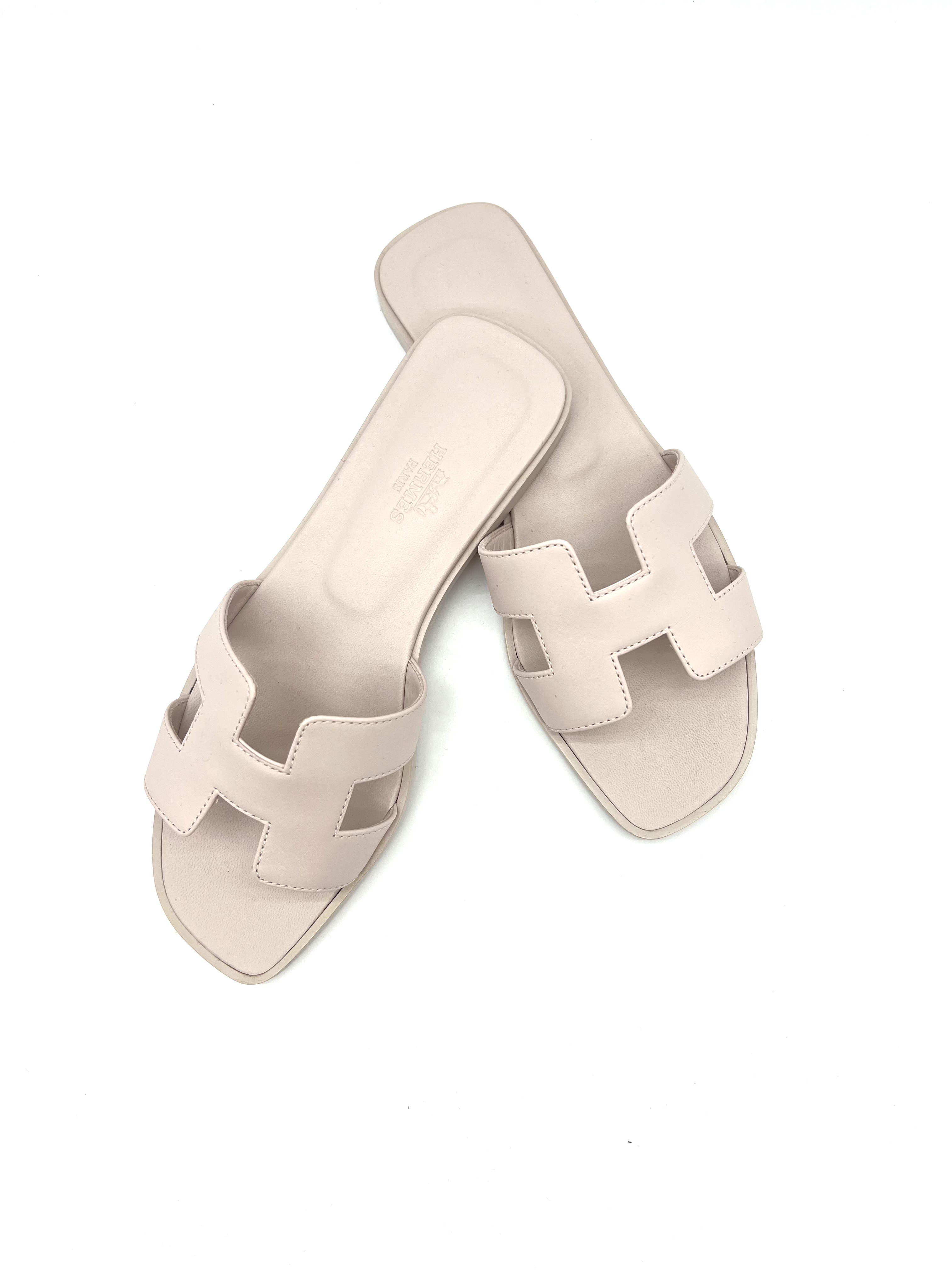 Pre-Owned HERMÉS Oran / Product Code: 26042207