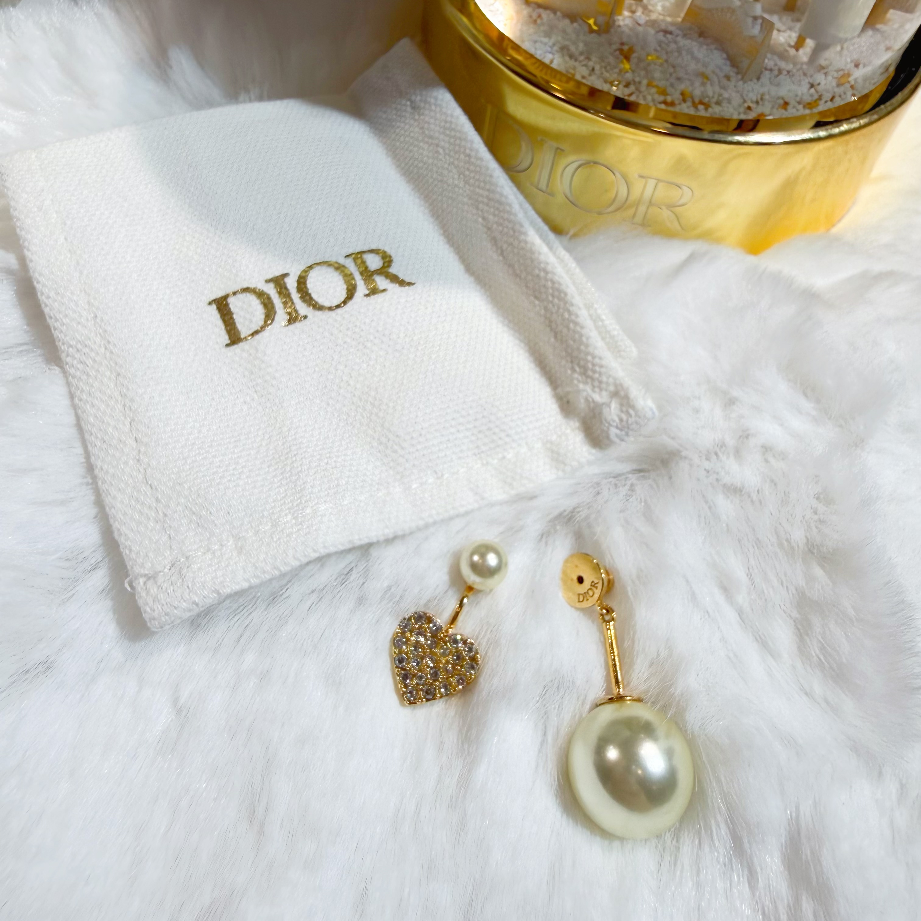 Dior earrings pearl/heart