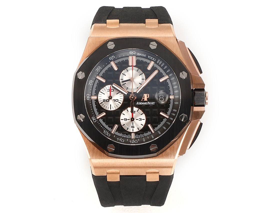 爱彼皇家橡树离岸型横空出世🔥💯引用全新的彩色陶瓷锻造技术，表壳与圈口的选料，不惜重本使用日本进口的氧化锆，无需任何颜料，以超高的压力与超高的温度锻造，形成超高密度的彩色陶瓷，再经过百里挑一，确保每一个成品都与原版毫无色差！CNC级别的打磨，将整一个表壳的边边角角完美处理，即使陶瓷，也做到毫不割手。圈口的拉丝，经过顶级的打磨技术，做到每一丝每一线都毫无断续，每一颗六角螺丝都与表框处在同一平面，拒绝一丝一毫的凸显与凹陷，诠释了何为顶级的复刻工艺！