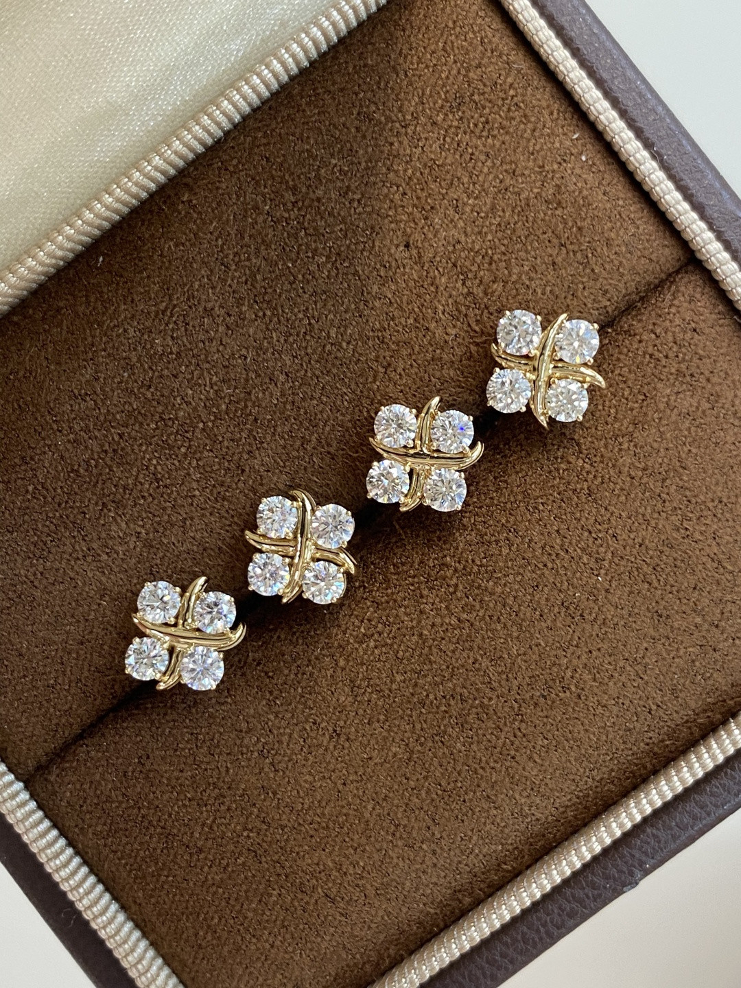 18K Diamond Earrings 