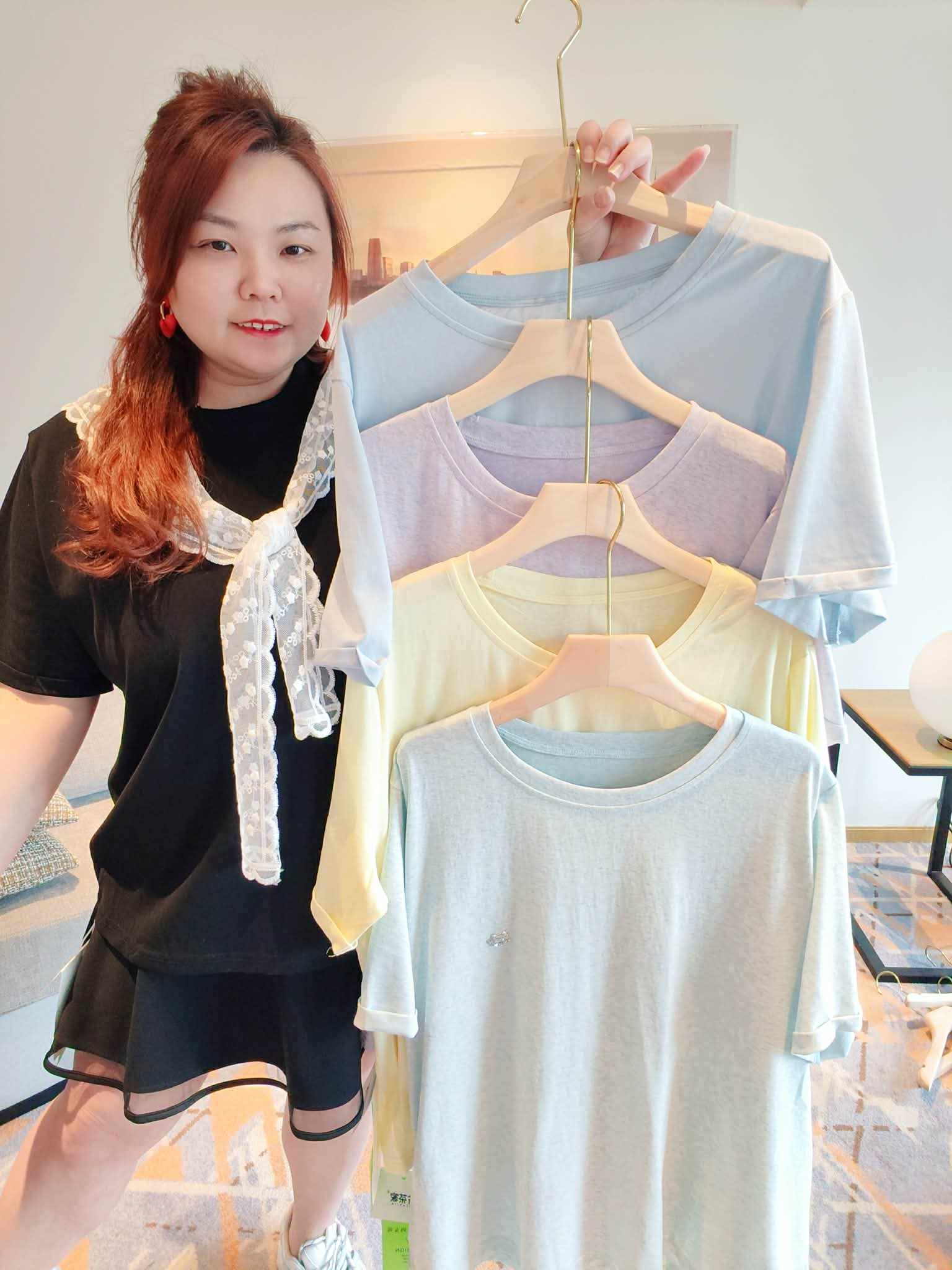 YCG05 26052 摇摇马图腾蕾丝小披肩上衣