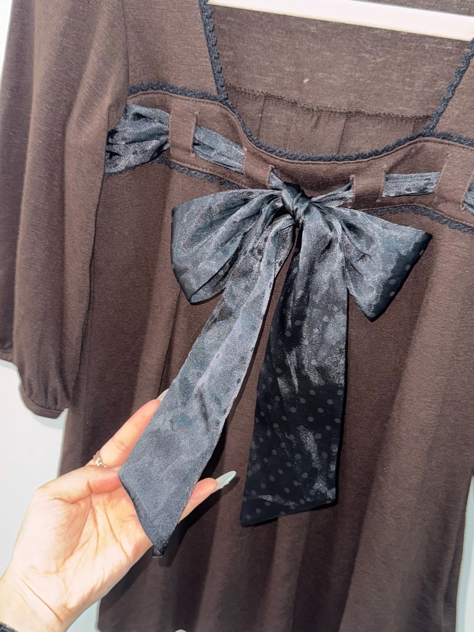 CECIL McBEE Brown Large Satin Bow Babydoll Top