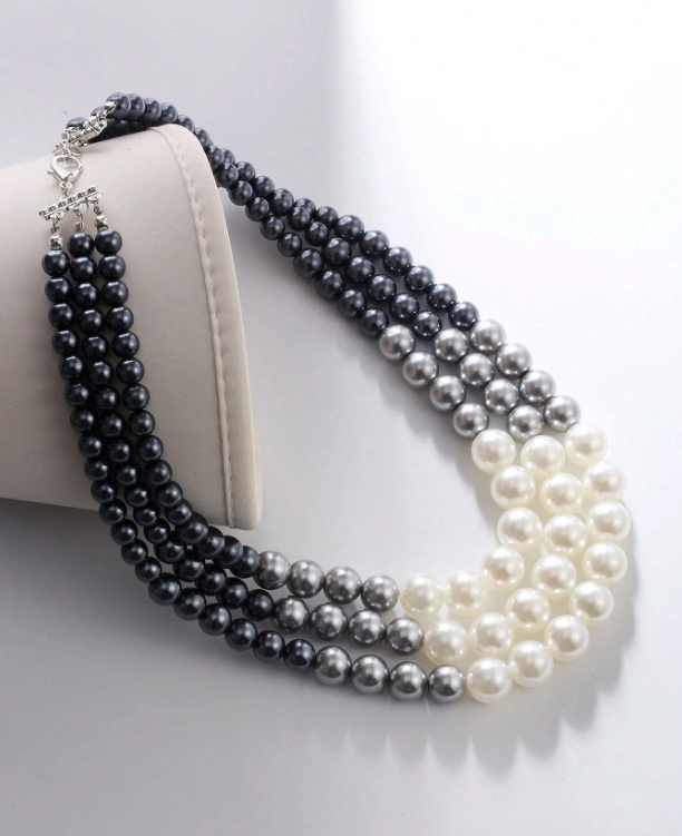 Trio Pearls Necklace