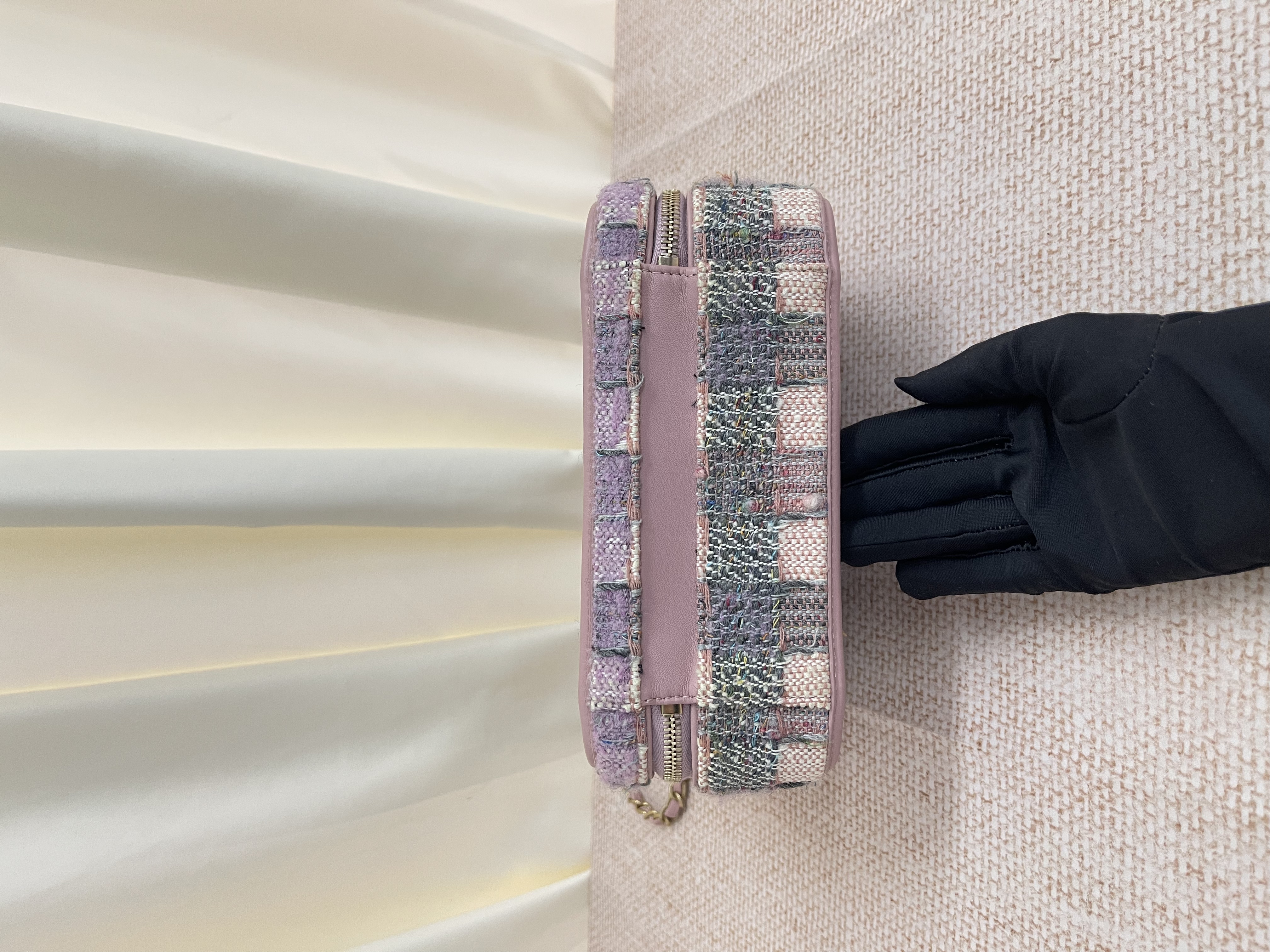 Pre-owned Chanel Tweed CC Filigree Vanity Case/ Product Code: 26042403