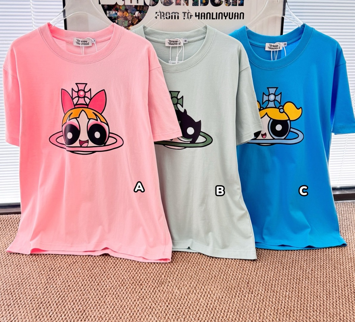 Vivienne Westwood 飛天小女警限定短袖Tee