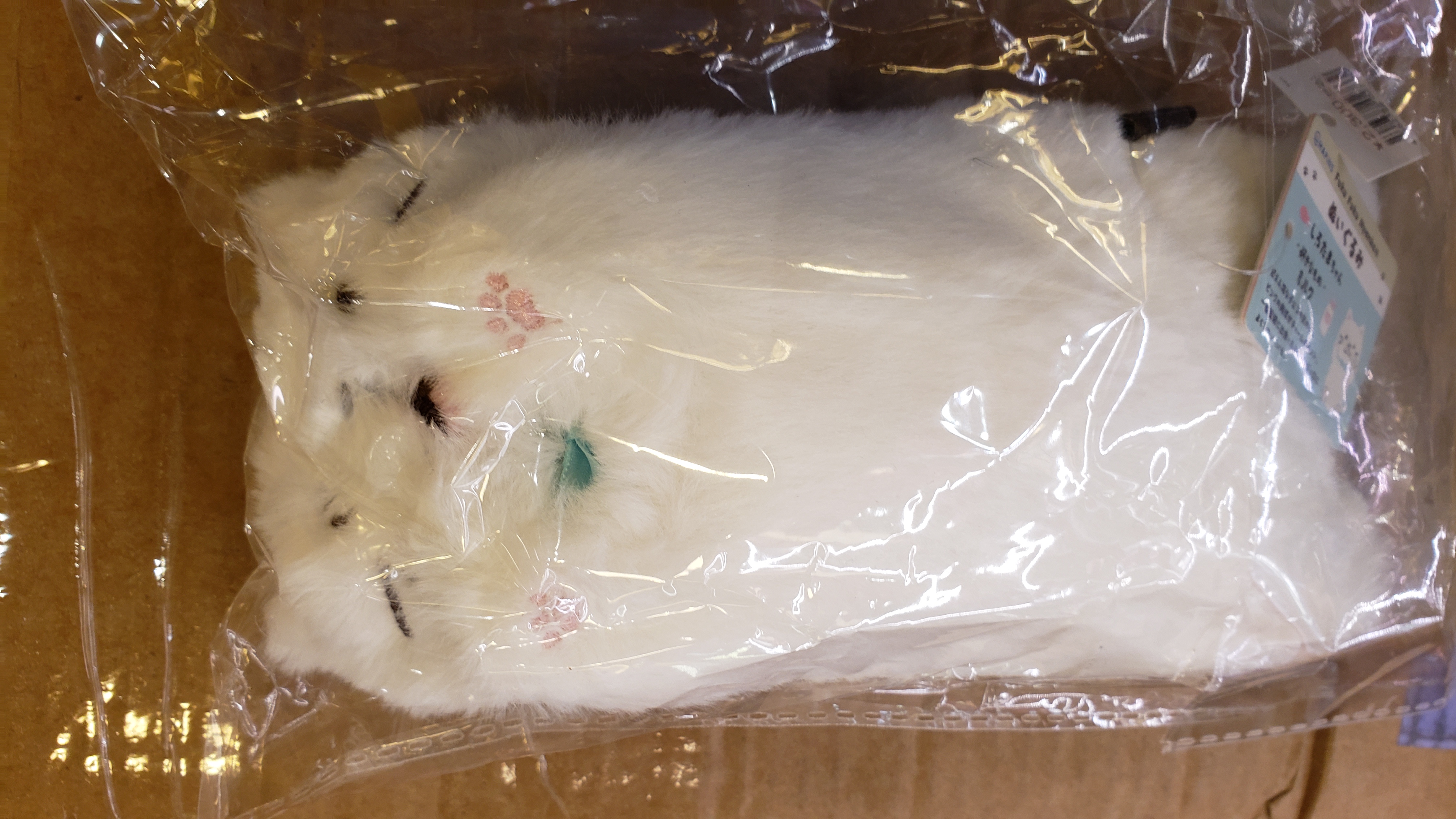 Fuku Fuku Nyanko 白貓豆豆公仔