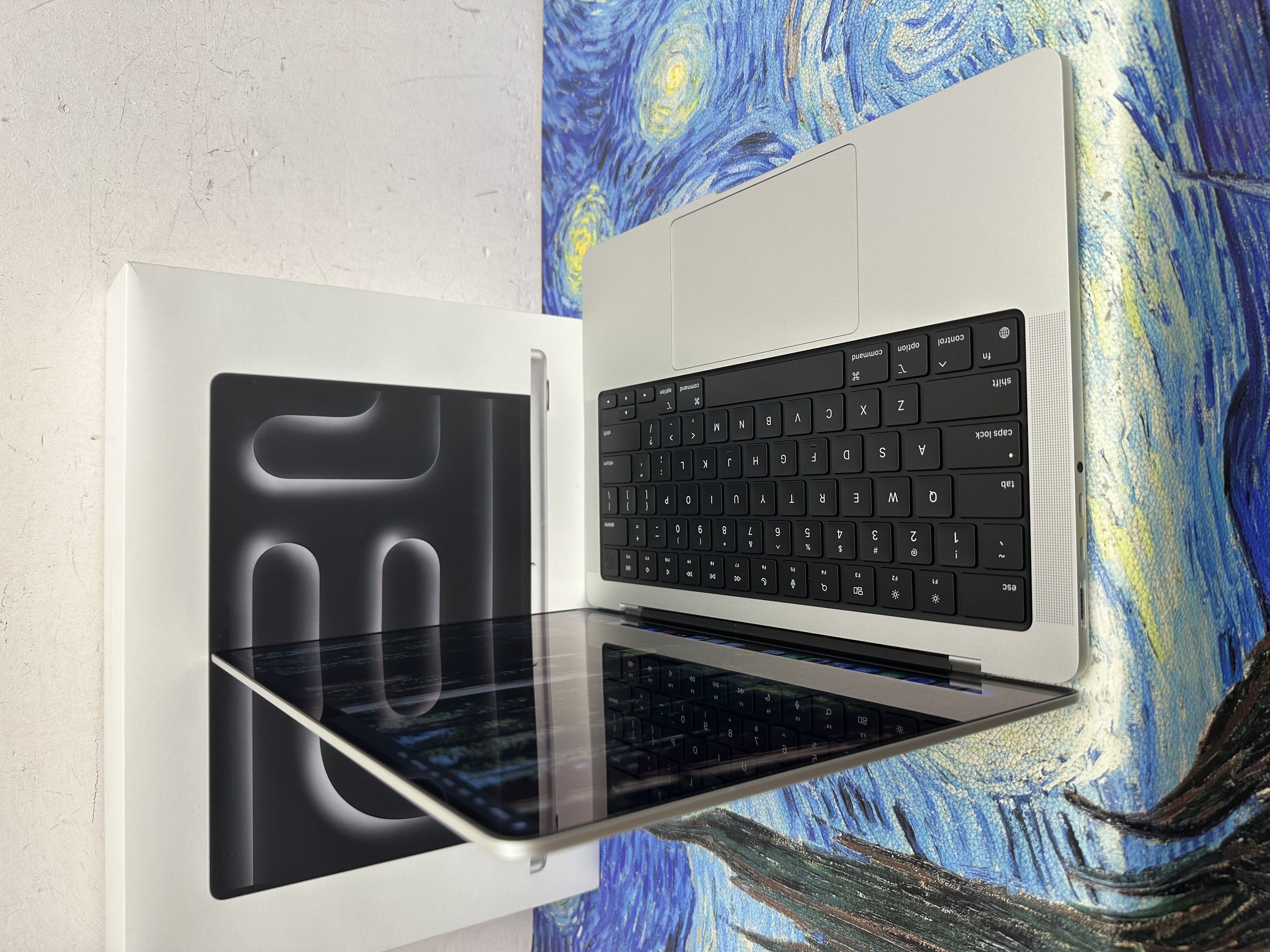 #6149 APPLE MacBook M3Pro 2023 /18GB Ram/512GB SSD/14核心GPU/Liquid Retina XDR Mon/14吋/銀色/Gaming Laptop / Notebook / Netflix /Movie / MacbookPro / Pro M3 / 