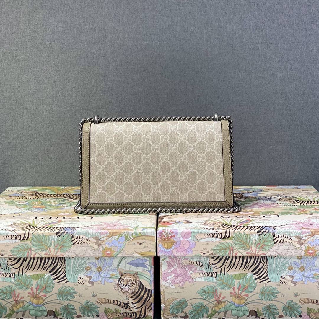 ▪大货实拍 𝐆𝐮𝐜𝐜𝐢 𝐁𝐞𝐢𝐠𝐞 𝐖𝐡𝐢𝐭𝐞燕麦色 型号：499623 尺寸：25*13.5*7cm