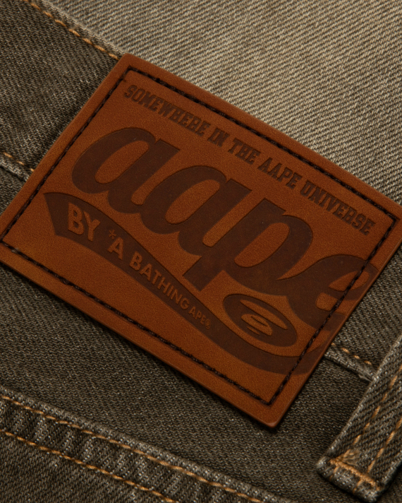 AAPE AAPEUNVS Moonface Embroidered Jeans (D653XAR)