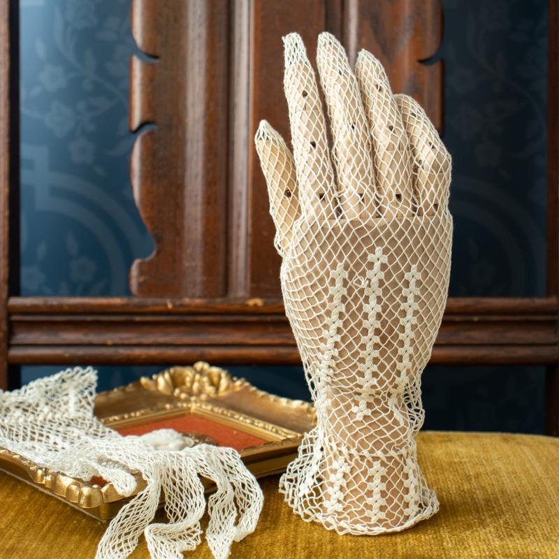 RARE! Antique Turn of Century/Edwardian Crochet Lace Glove(CD086/CD087)