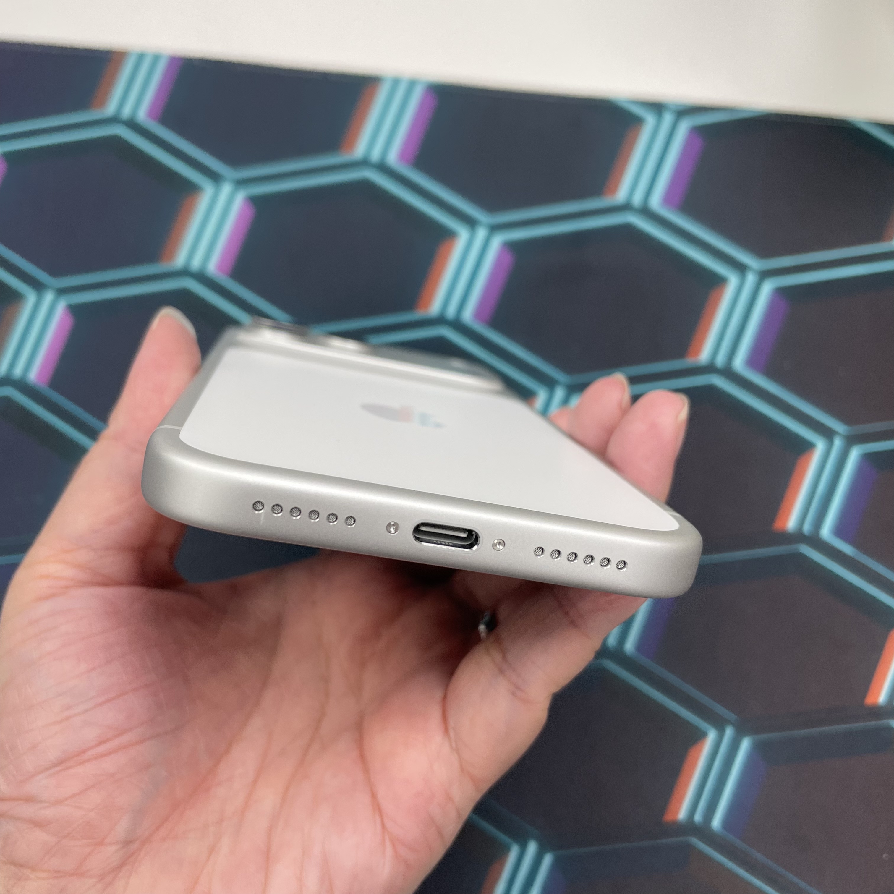 *6408 17 pro max 未使用品 1TB 電100 銀色 sliver