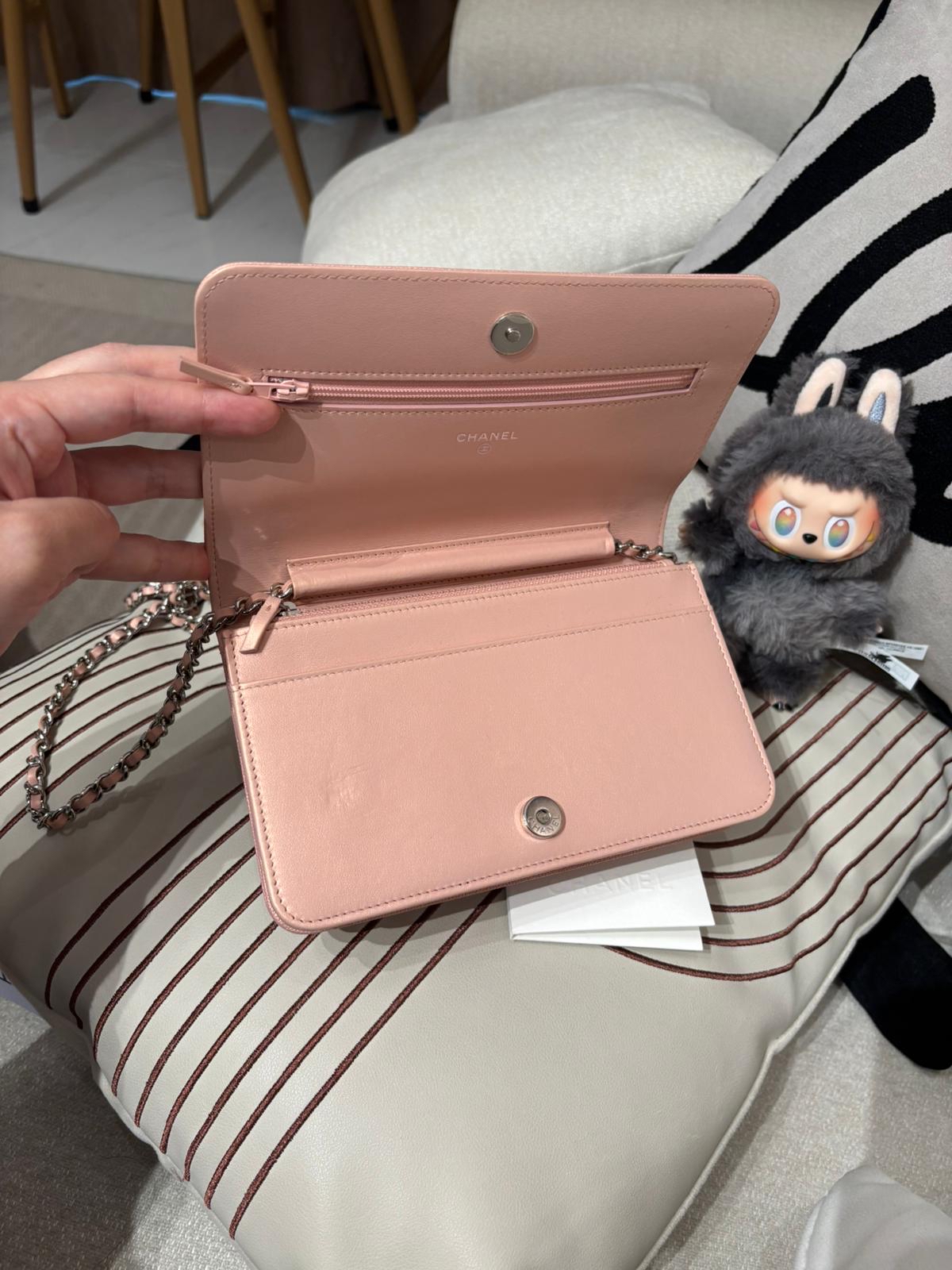 Chanel wallet on chain A93749,荔枝牛皮 100%Authentic ,95%new ✅收據副本✅29card✅ dust bag✅盒