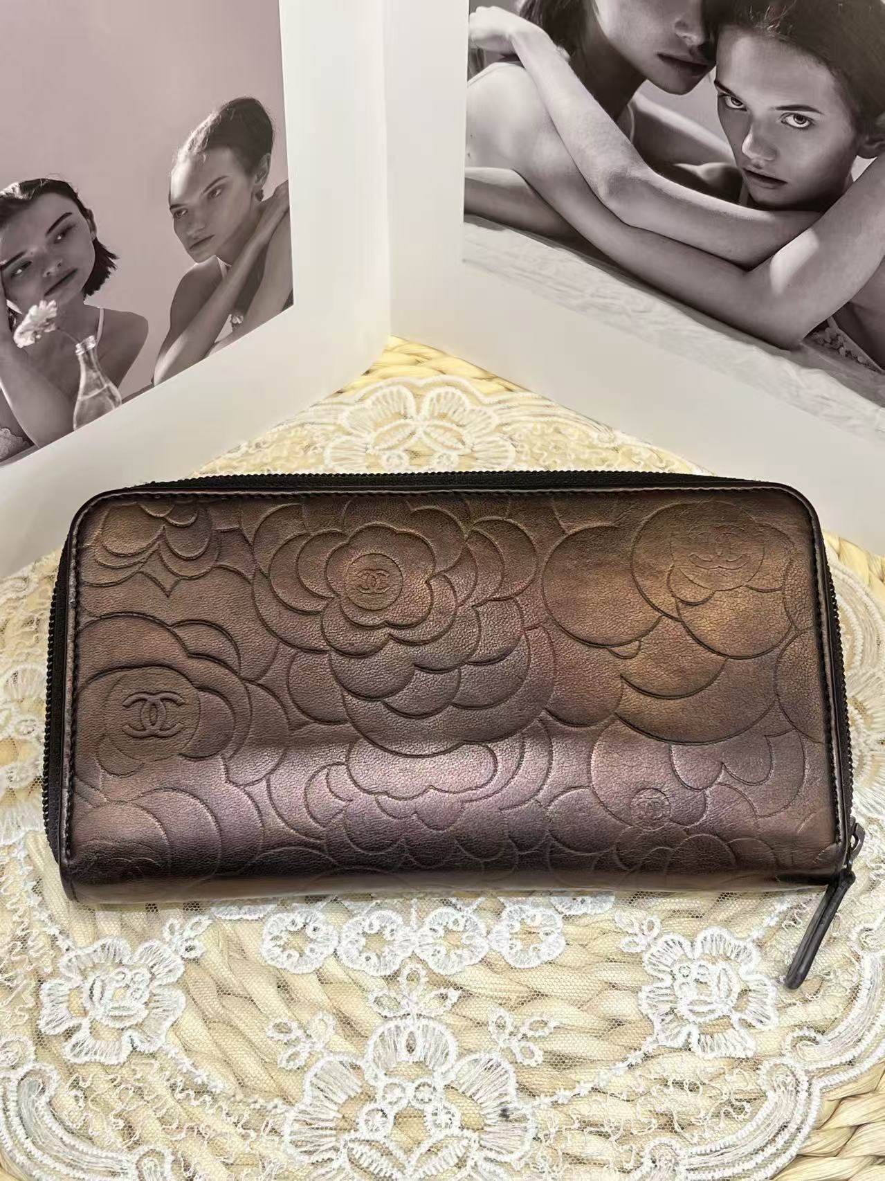 Chanel 絕版山茶花長夾