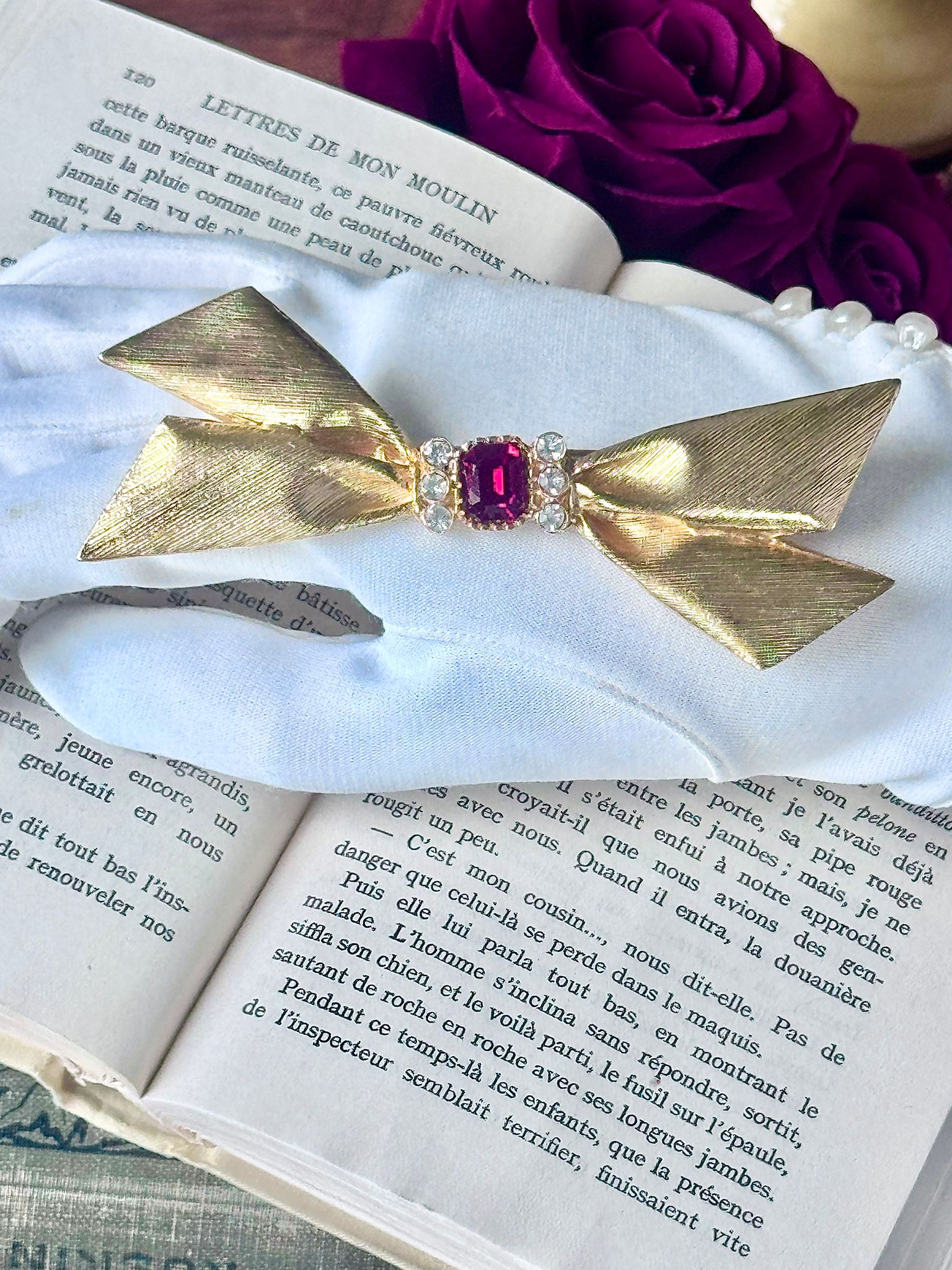 Vintage Ruby Red Rhinestone Golden Ribbon Bow Brooch(MT2589-2)