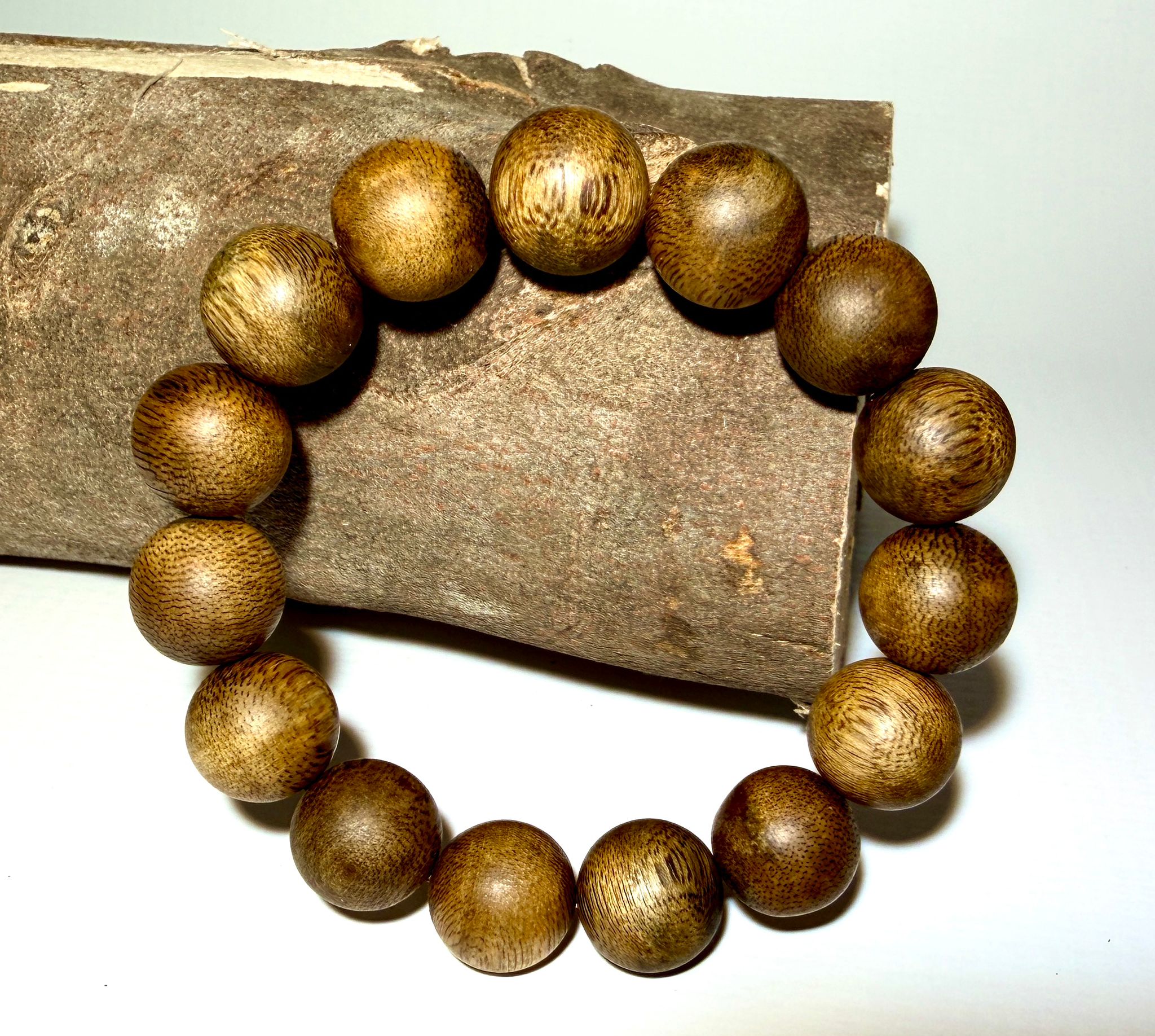 沉香手串 15mm單圈13克-(限香港地區發售及實體店交收)