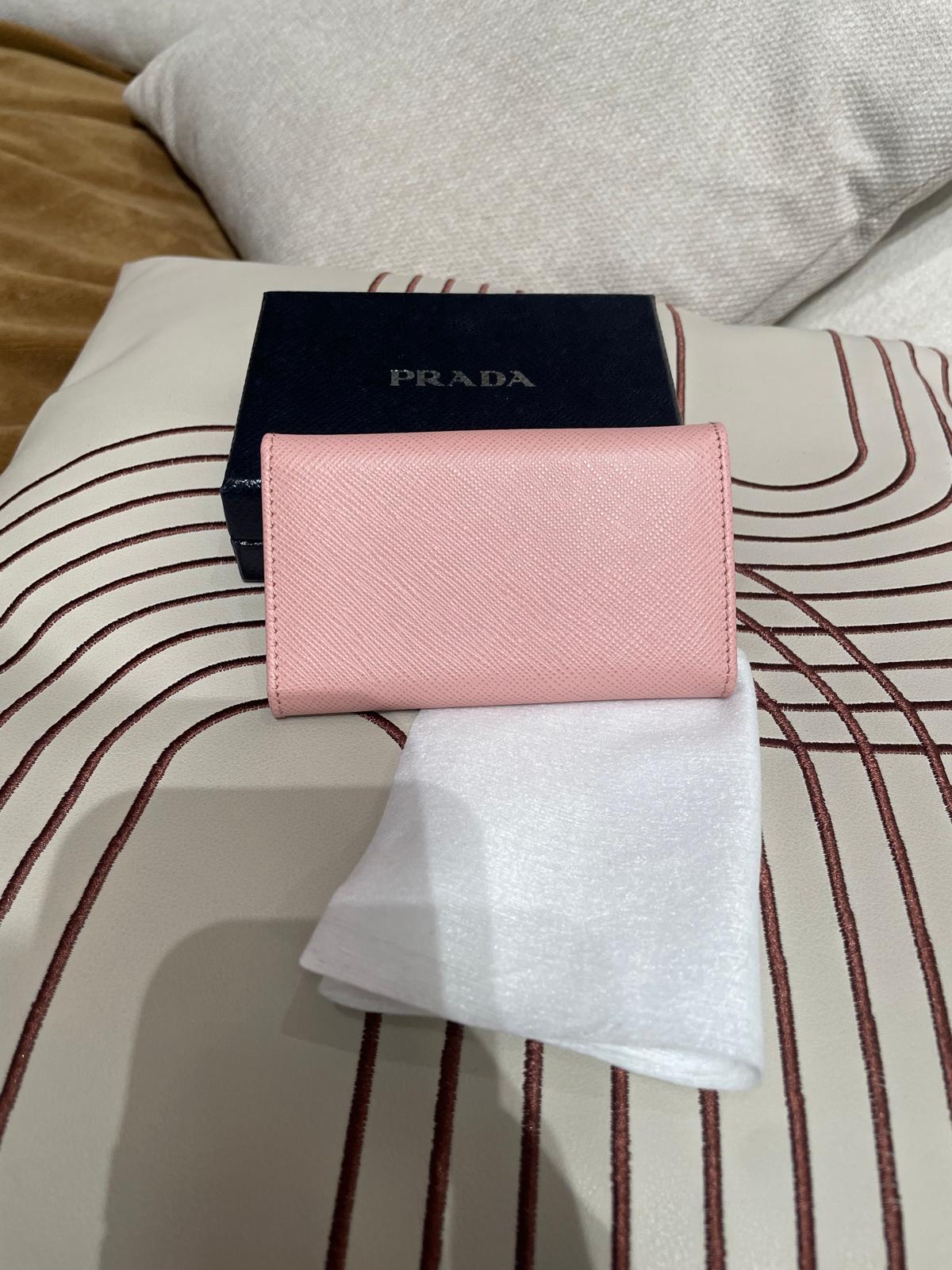 Prada Saffiano Calfskin Key holder 小牛皮鎖匙包 1PG222  100%Authentic,unused未使用 ✅保證卡✅盒 