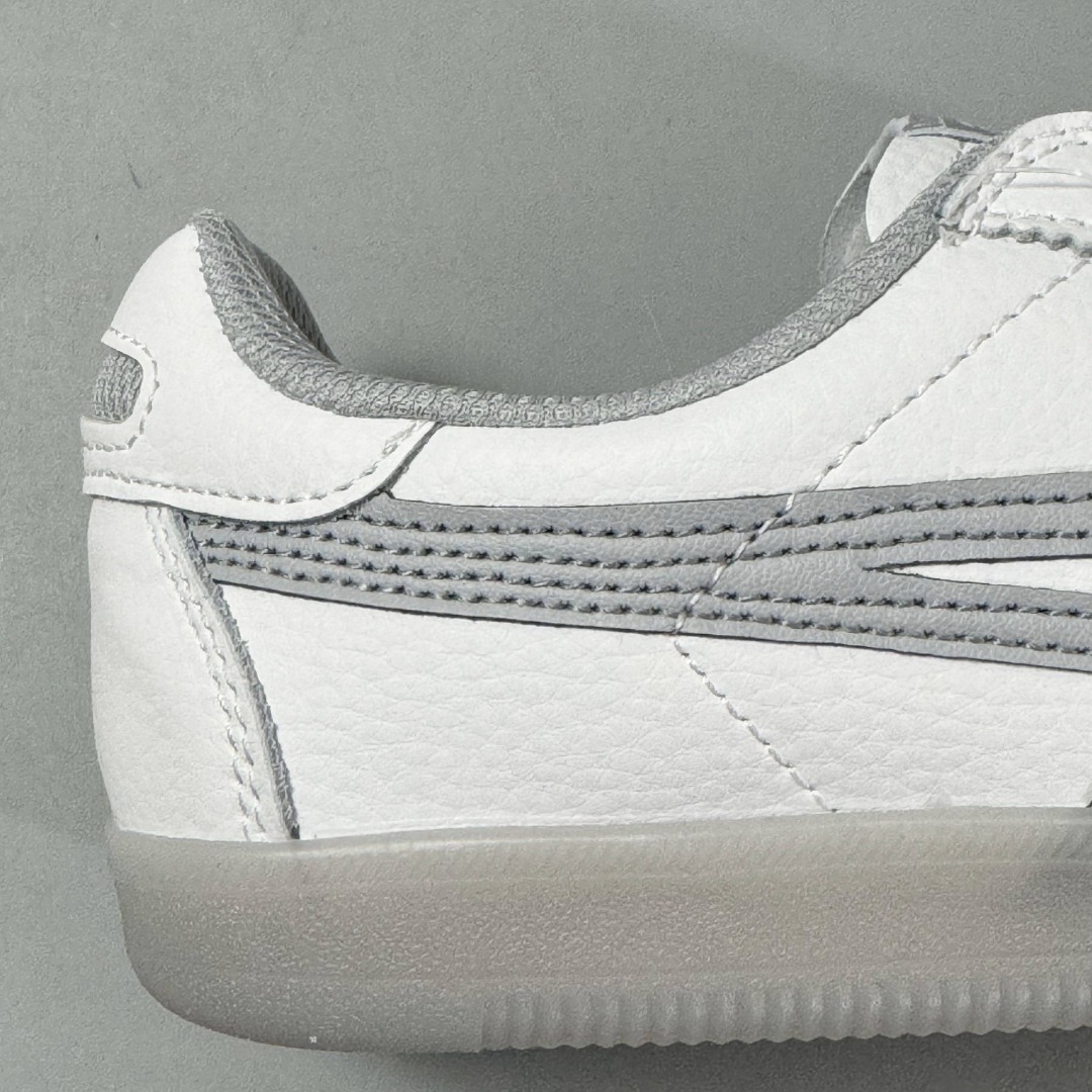 Onitsuka Tiger Tokuten