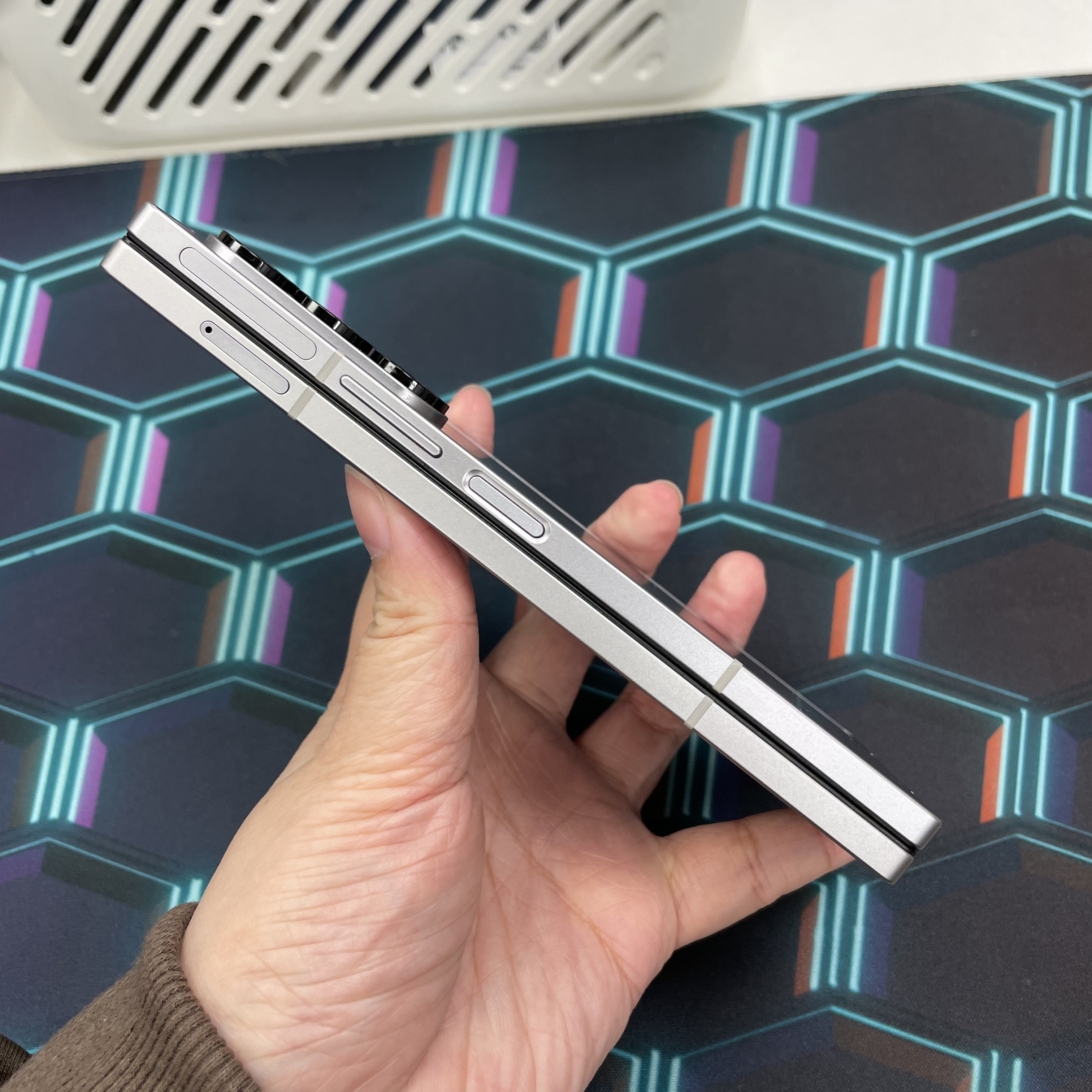*6048 Galaxy Z Fold 6 勁靚機 12+1Tb 銀色 sliver