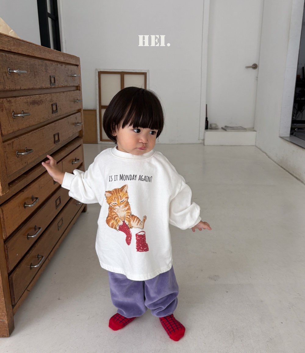 Hei | Kitty Long T-Shirt