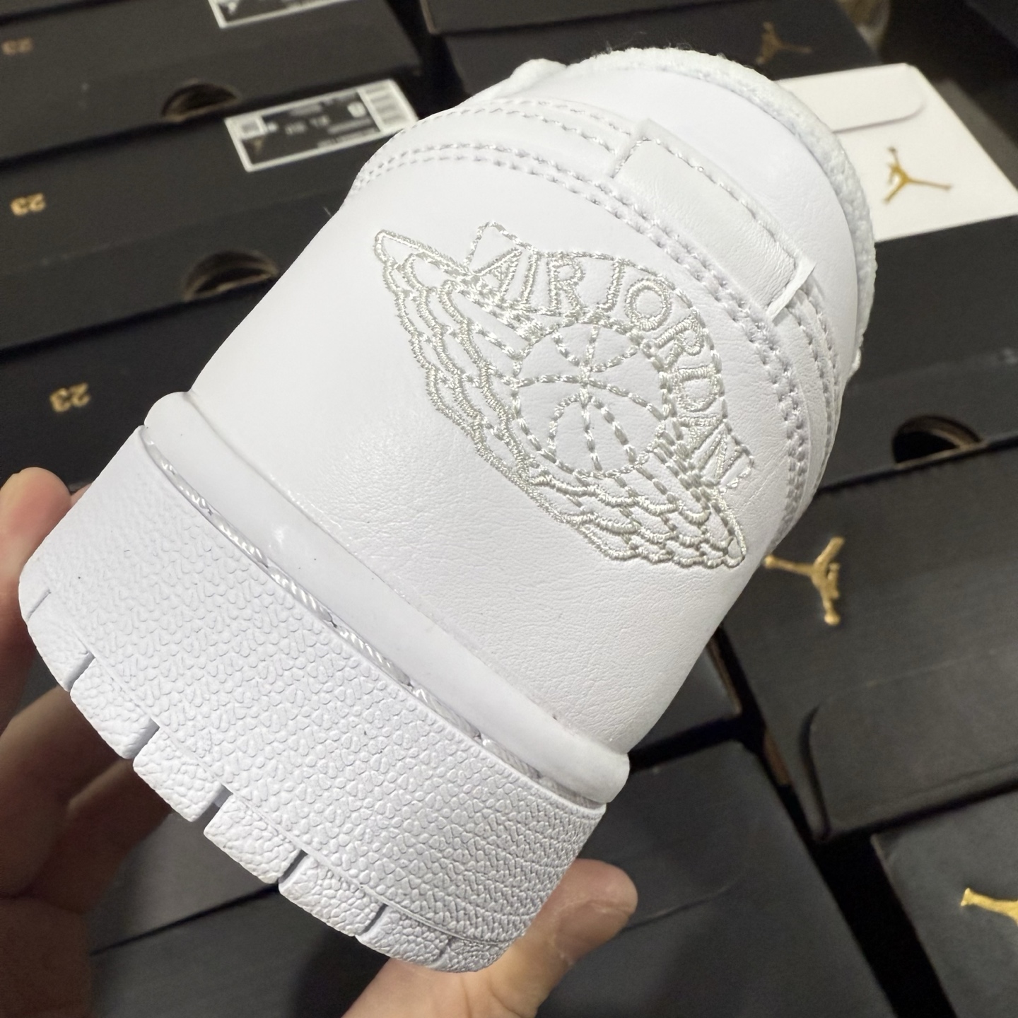 Nike Air Jordan 1 Low "Triple White" 553558-111