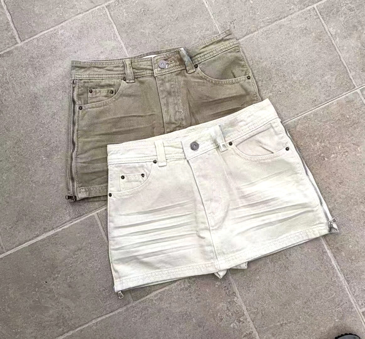 兩邊拉鍊短裙褲