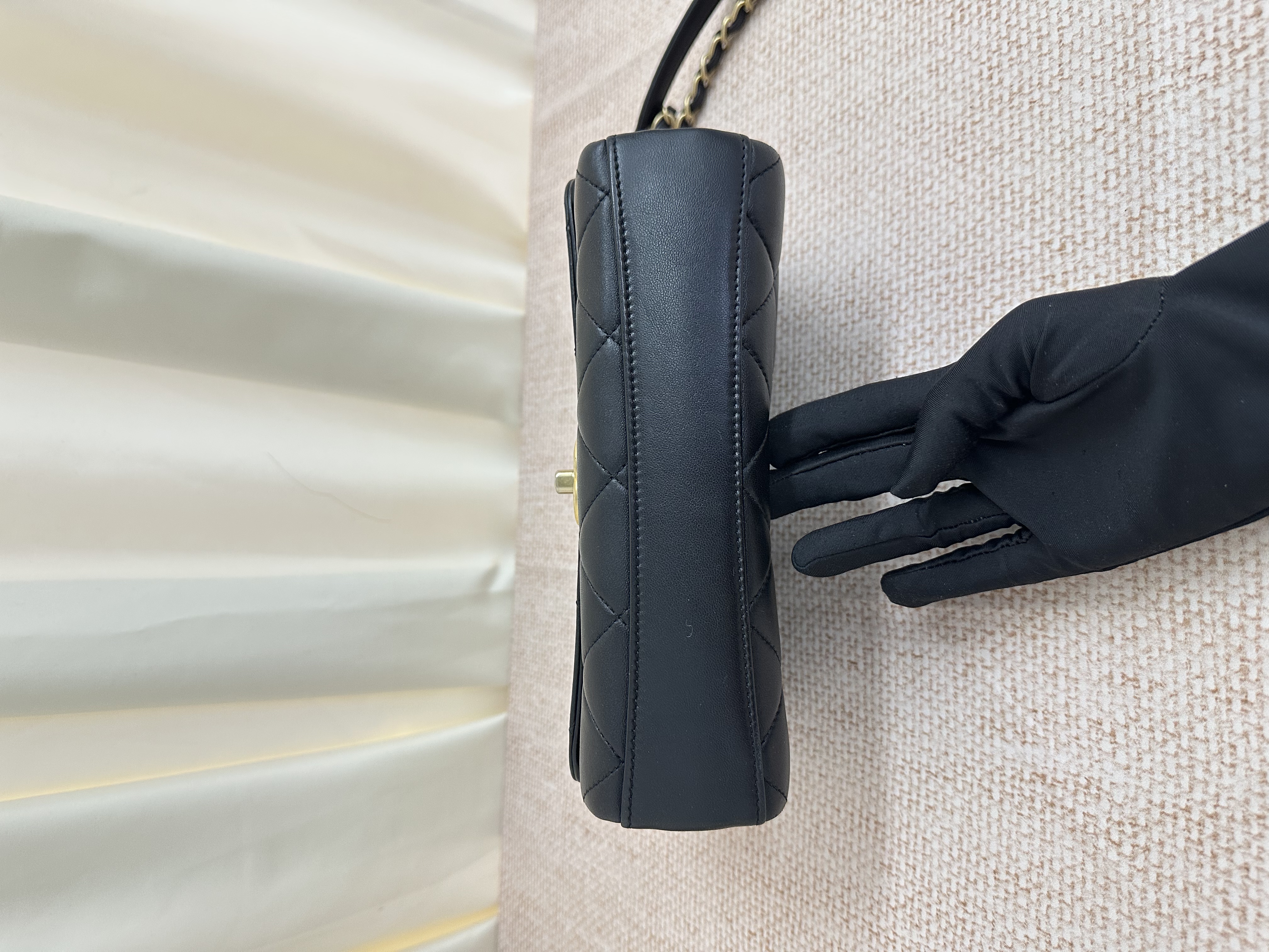 Pre-owned Chanel Crystal Logo Letters Chain Handle Flap Bag/ Product Code: 26041613