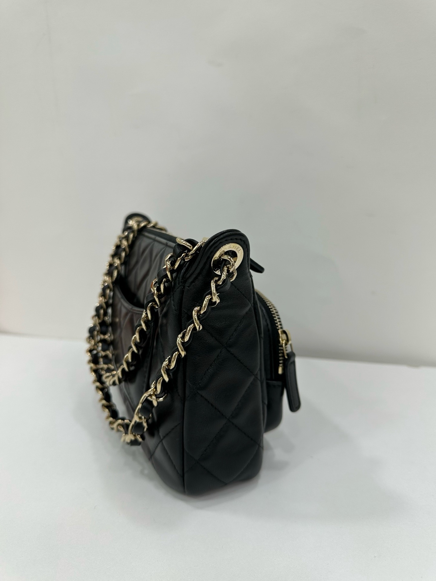 直播貨品 |  [1個-$100 2個-$300］E06